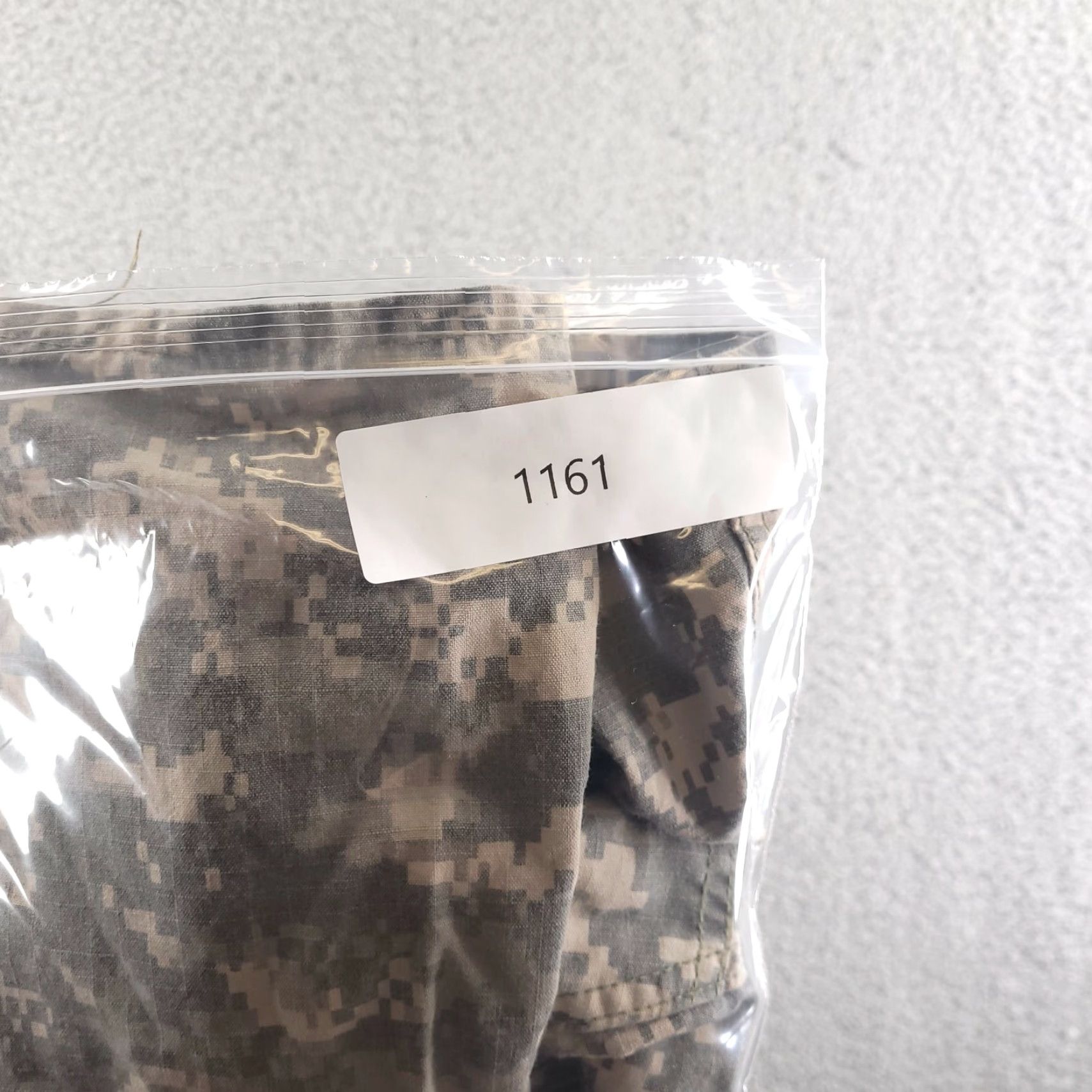 Vintage VINTAGE Military Coat Mens Small Long Full Zip Camo NSN 8415-01-573-6720 ACU Size US S / EU 44-46 / 1 - 8 Thumbnail