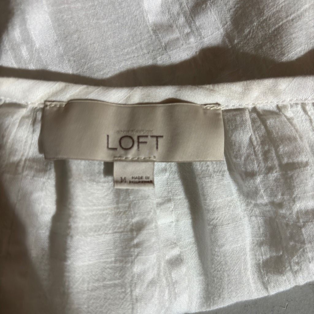 Loft Ann Taylor LOFT Semi Sheer Textured Long Sleeve Blouse Top White Medium Feminine Size M / US 6-8 / IT 42-44 - 3 Thumbnail