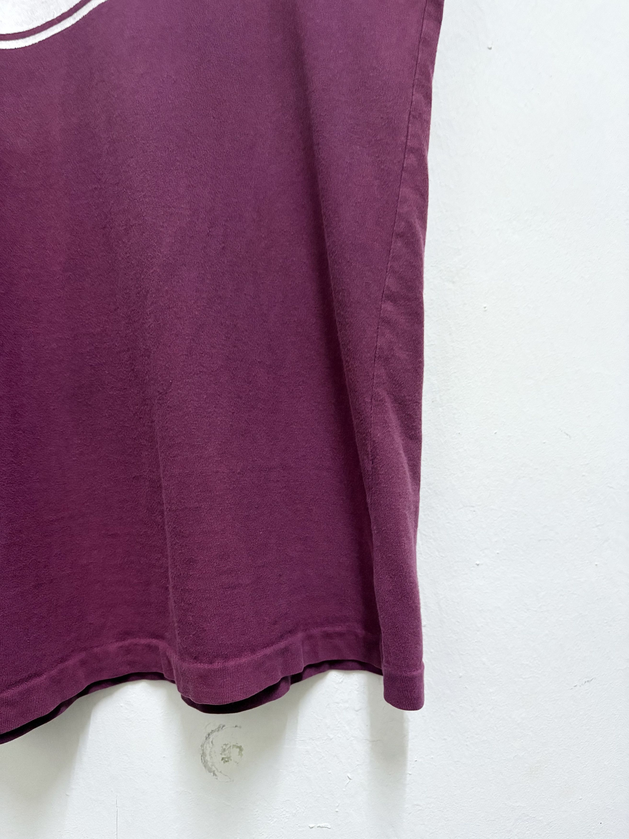 Blue Blue Japan × Indigo × Japanese Brand 2000's Blue/Blue Japan " B Blue " Maroon T-Shirt Size US M / EU 48-50 / 2 - 5 Thumbnail
