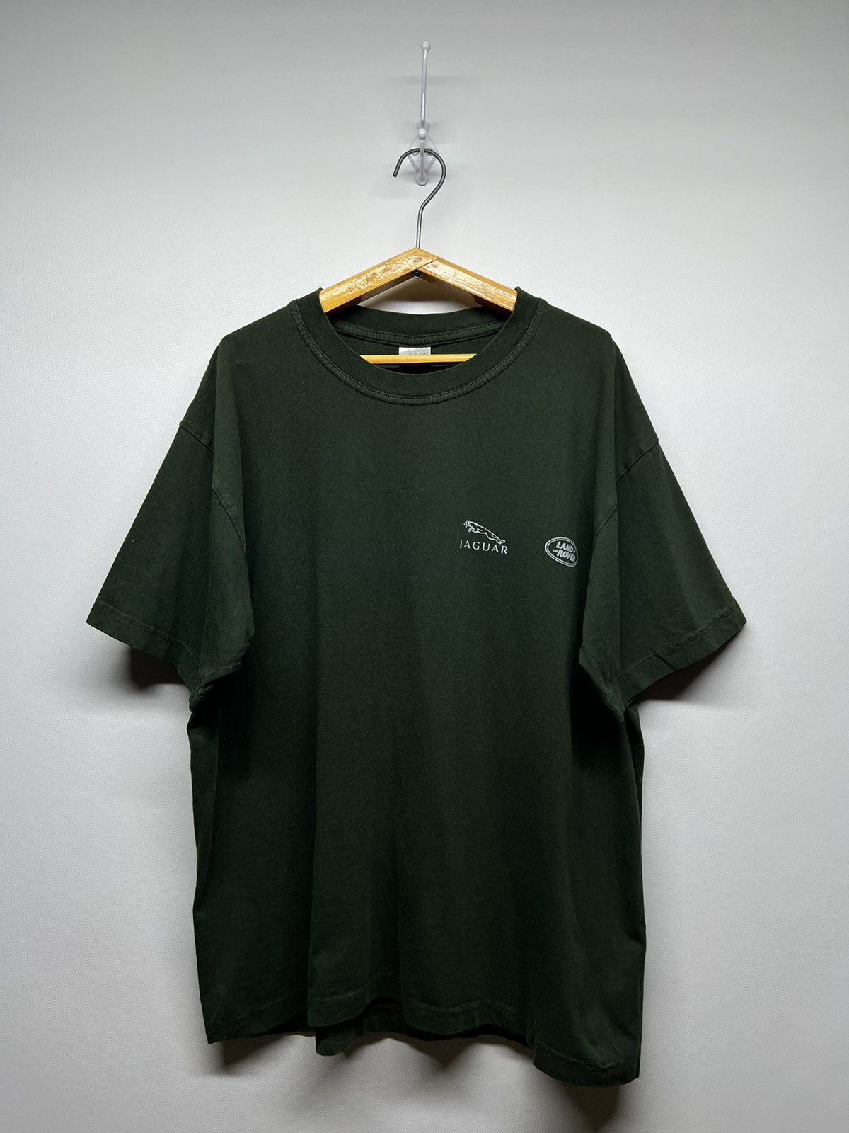 Vintage Vintage Y2k Jaguar Land Rover Racing T-Shirt 00’s Size US L / EU 52-54 / 3 - 2 Thumbnail