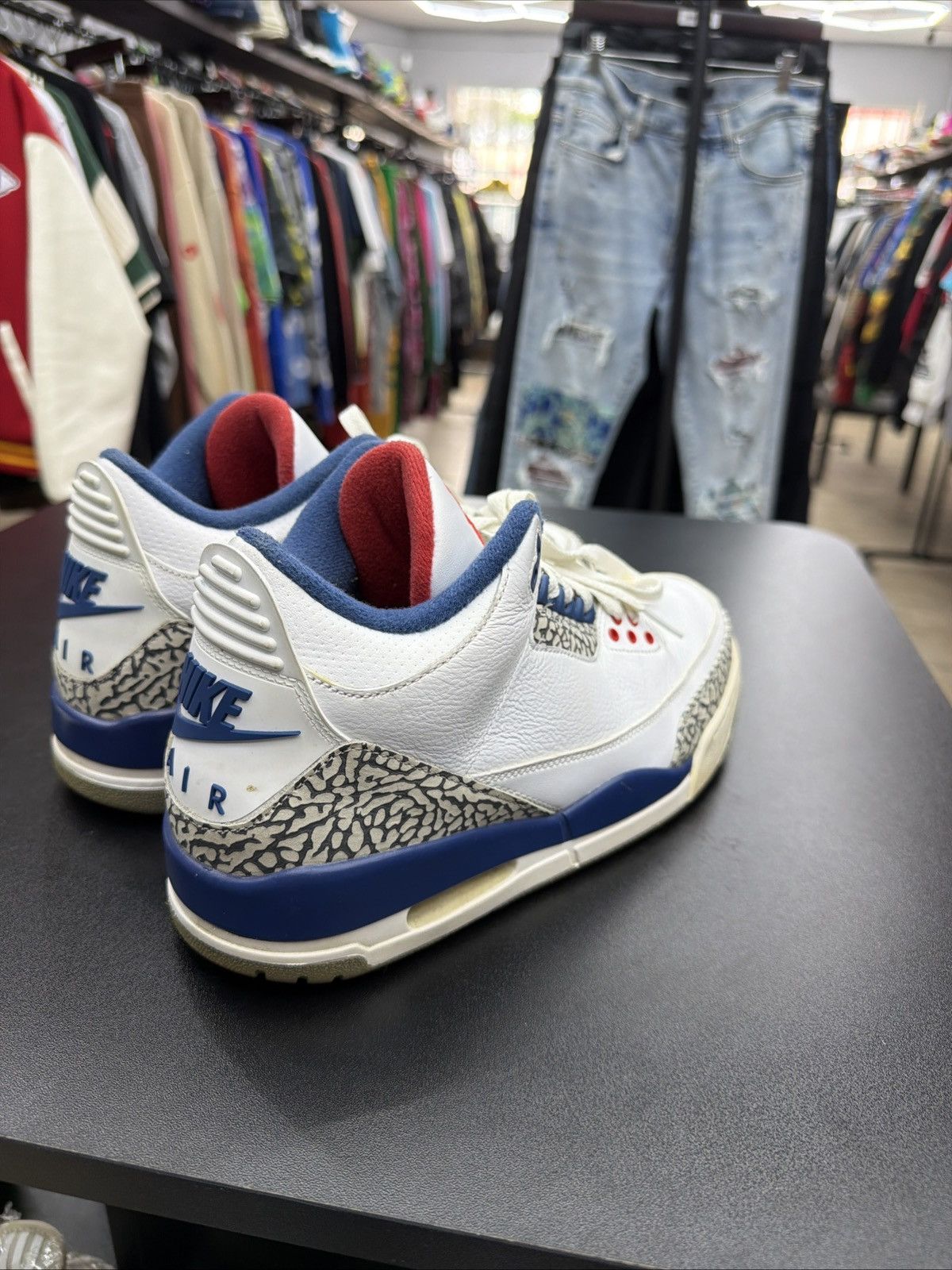 Jordan Brand Nike Air Jordan 3 Retro True Blue White Blue Red 2016 9.5 Size US 10 / EU 43 - 14 Thumbnail