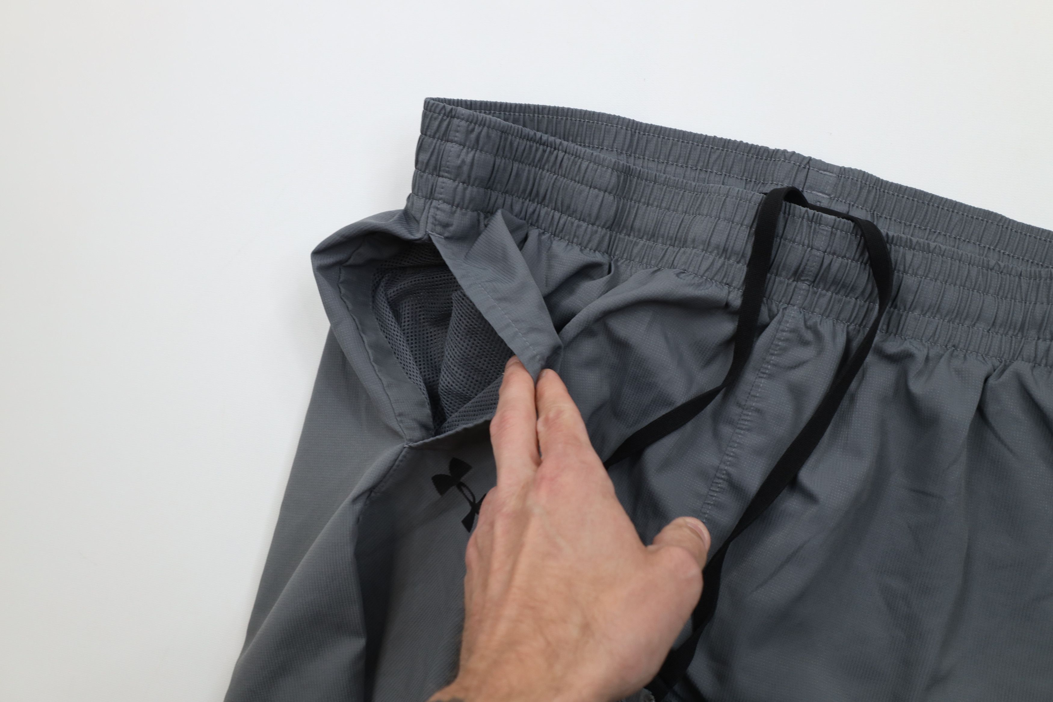 Under Armour Under Armour HeatGear Loose Wide Leg Windbreaker Pants Gray Size US 40 / EU 56 - 9 Thumbnail