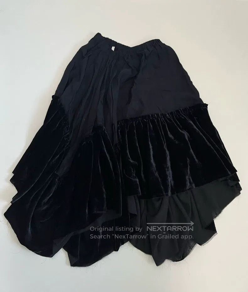Comme des Garcons Comme Des Garcons Velvet paneling half skirt Size 25" / US 0 / IT 36 - 1 Thumbnail