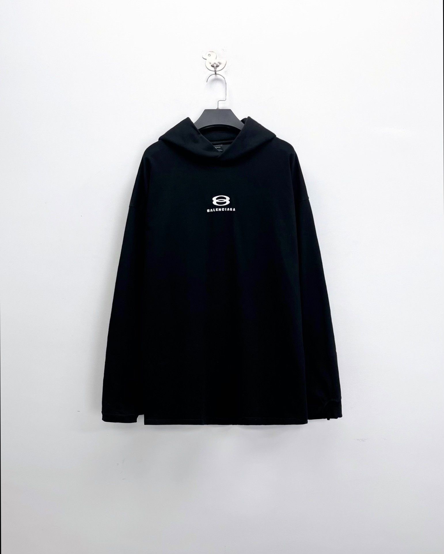 Balenciaga Balenciaga Black Embroidered Double Globe Hoodie Size US M / EU 48-50 / 2 - 2 Thumbnail