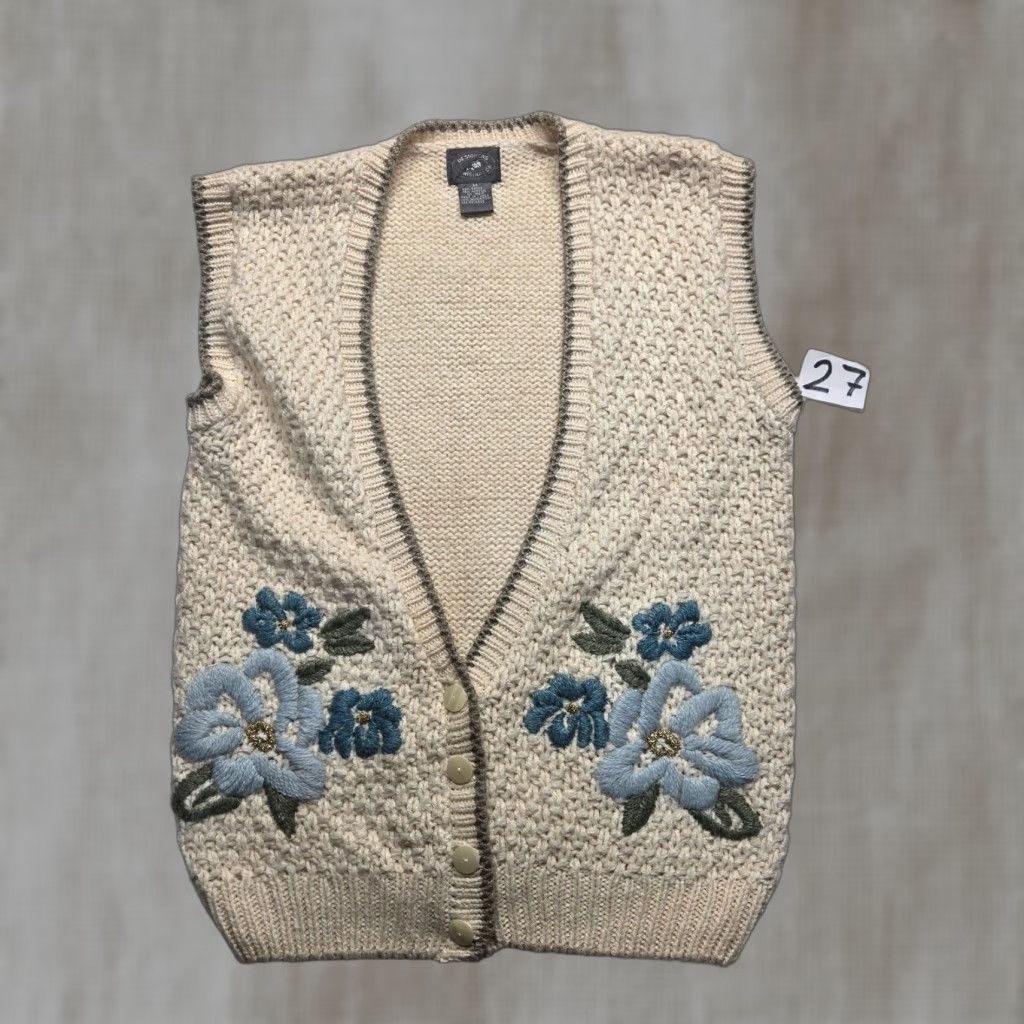 Vintage VINTAGE Designers Originals Tan Sweater Vest Brown Floral Crochet Hem Adult Women Medium Vest Size M / US 6-8 / IT 42-44 - 1 Thumbnail