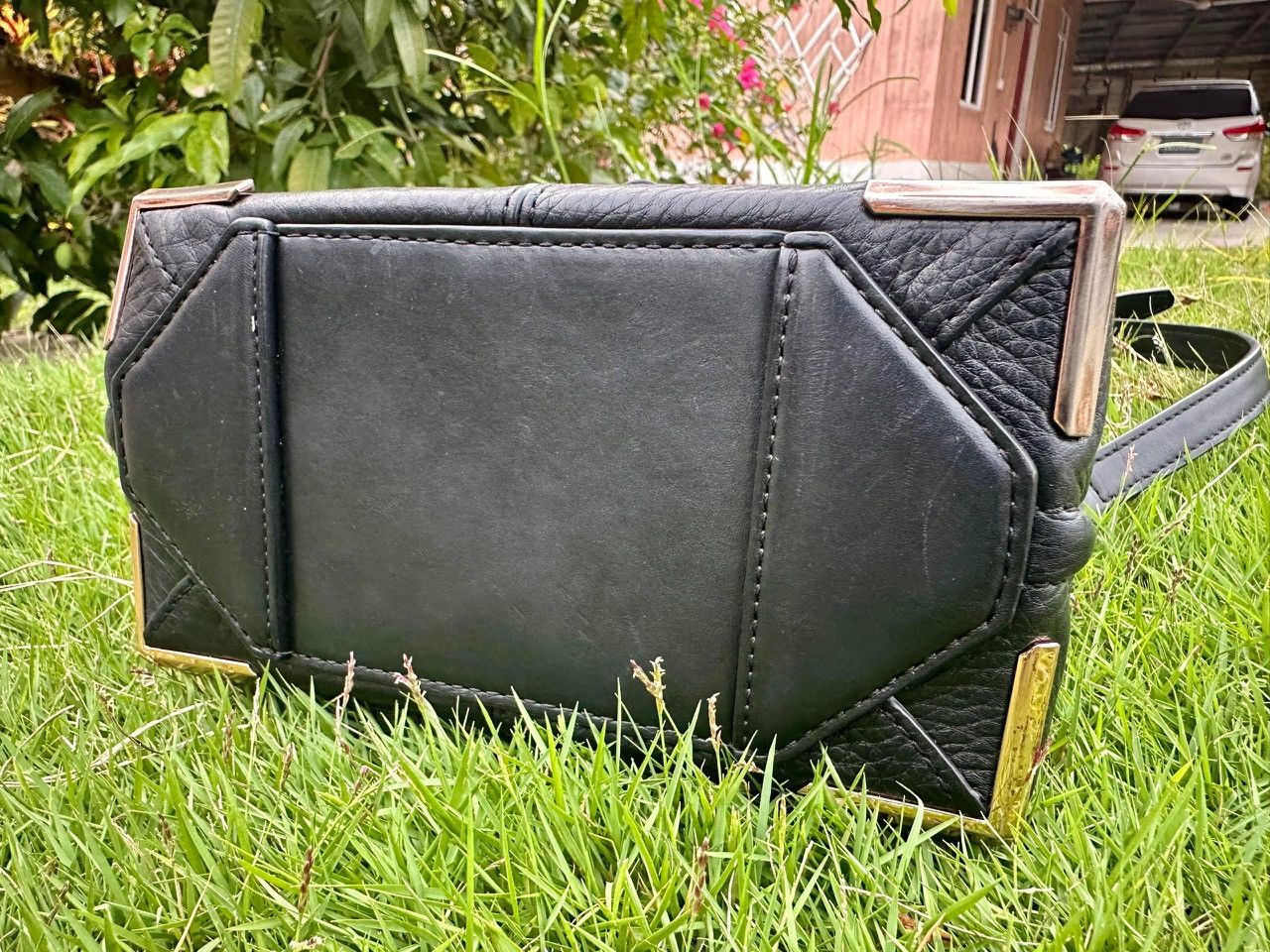 Alexander Wang Authentic Alexander Wang Marion Leather Shoulder Bag Size ONE SIZE - 4 Thumbnail