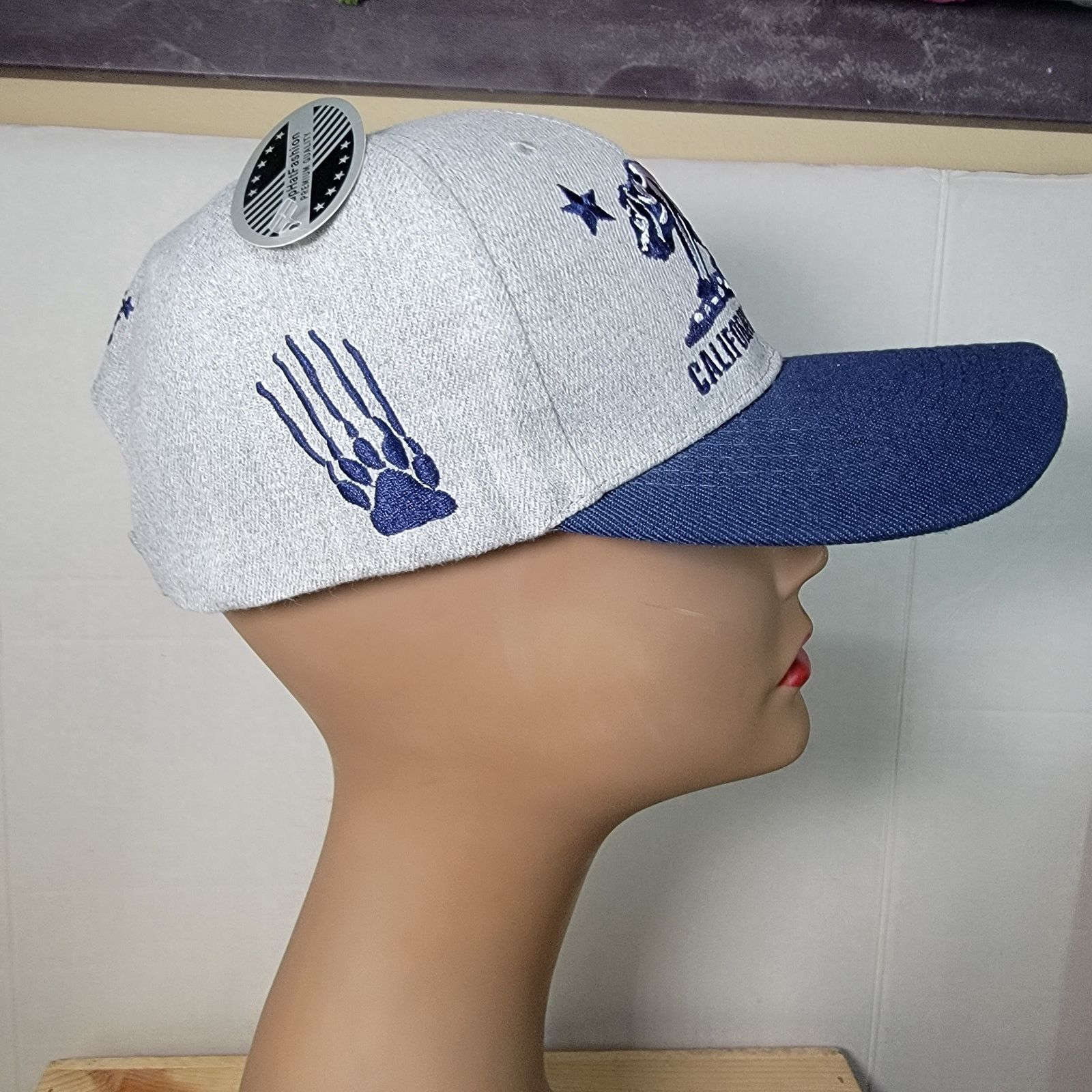 Other Adjustable Ballcap Embroidered "California Republic" NWT Size ONE SIZE - 3 Thumbnail