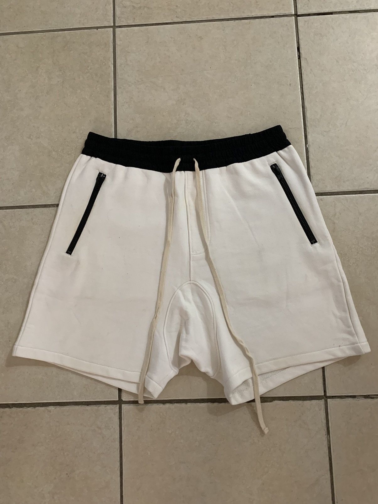 Essentials × FOG FOG Essentials Sweat Shorts Size Medium Size US 34 / EU 50 - 1 Thumbnail