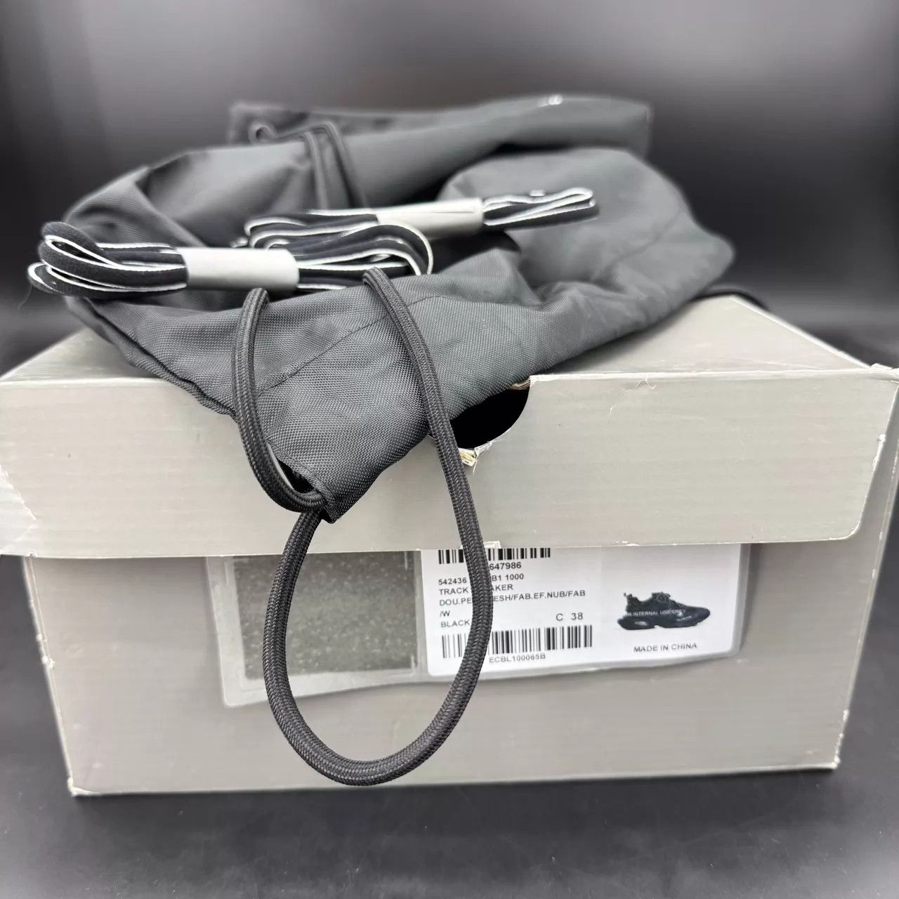 Balenciaga Balenciaga Track Black 38 Worn 2-3x Near New Size US 8 / IT 38 - 9 Thumbnail