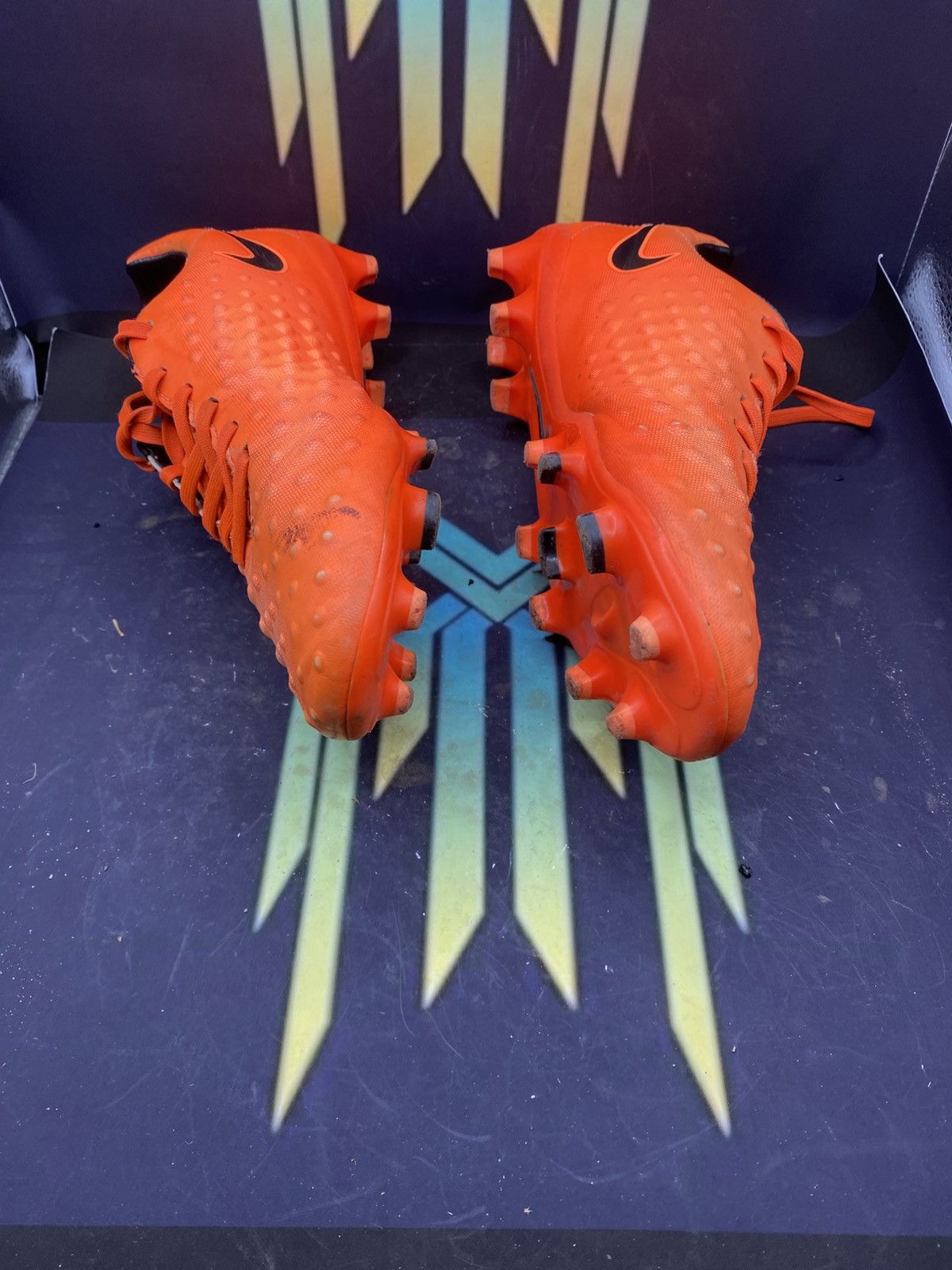 Nike Nike magistas Size US 7 / EU 40 - 7 Thumbnail