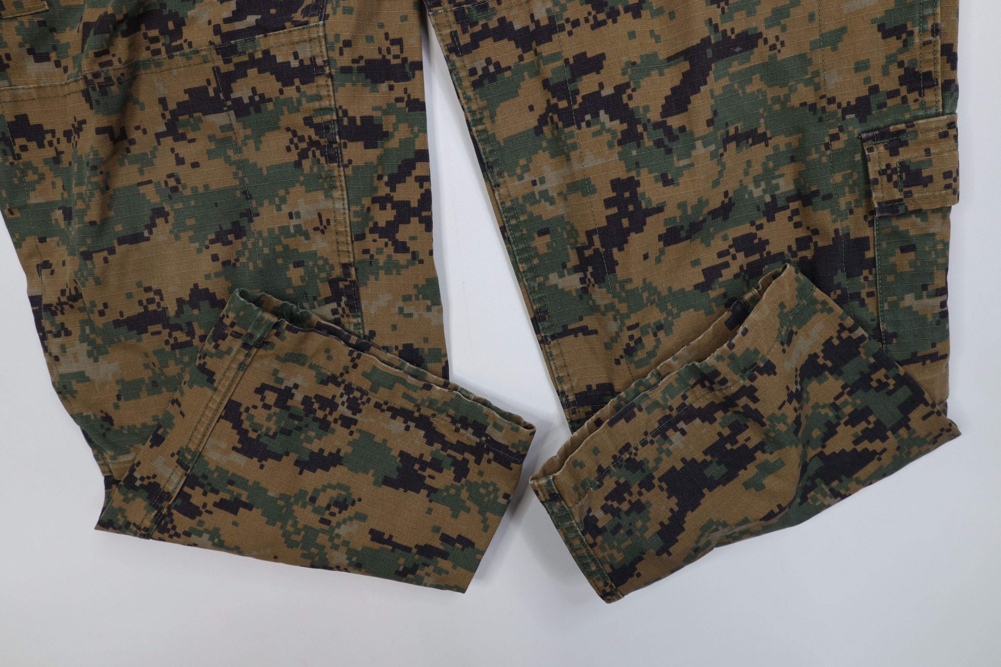 Vintage Vintage Streetwear Digital Camouflage Cargo Pants Combat Size US 36 / EU 52 - 5 Thumbnail