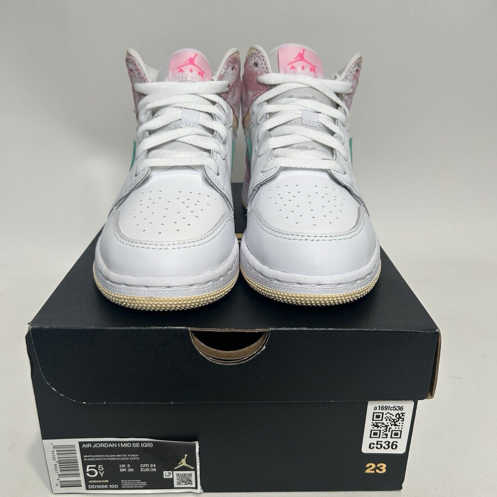 Nike Nike Air Jordan 1 Mid SE GS “Ice Cream/Paint Drip” 2024 Size US 7 / IT 37 - 2 Thumbnail
