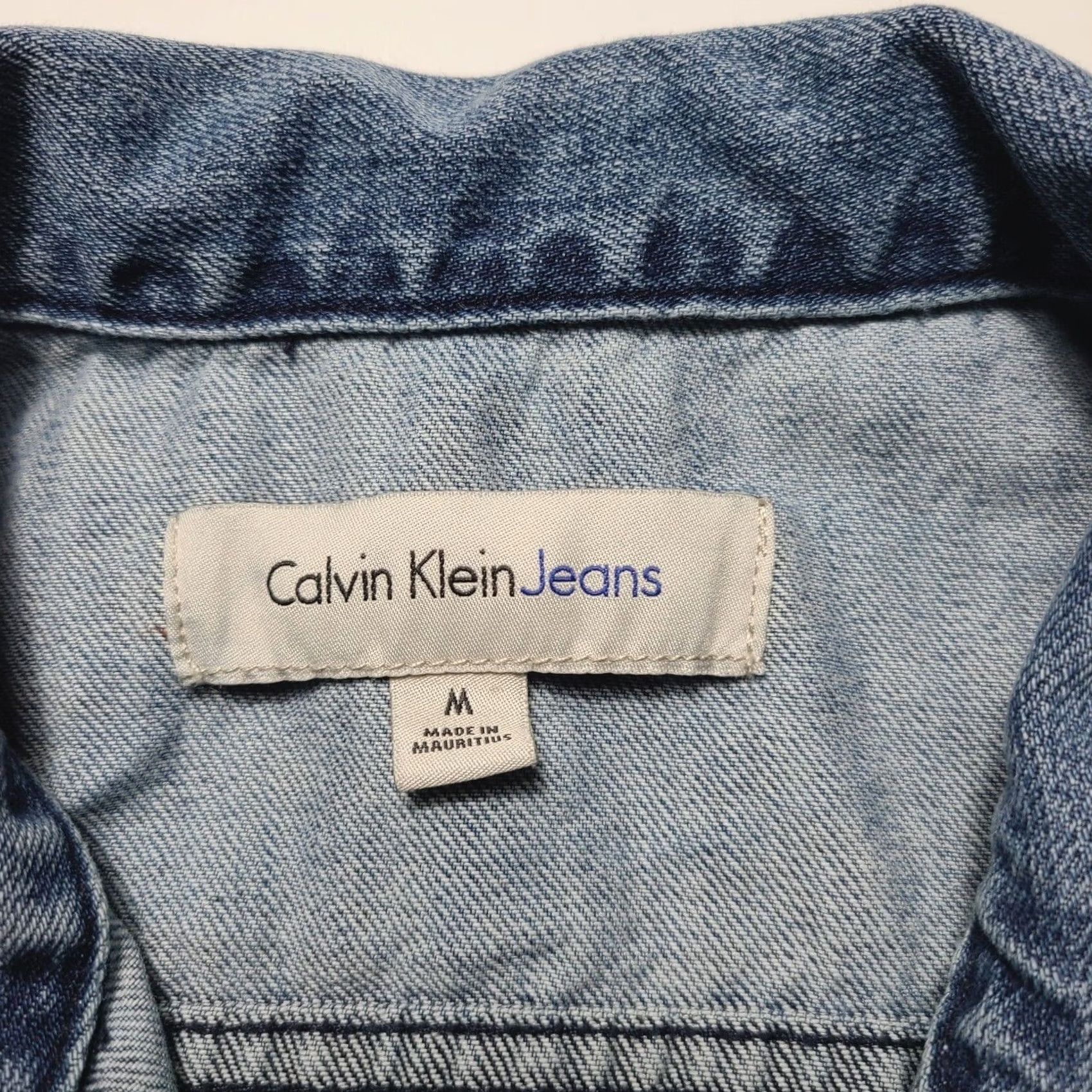 Calvin Klein VINTAGE Calvin Klein Women's Jacket Denim Jean Wash Medium 90s Y2K Blue Regular Size M Womens Jacket Size 32" / US 10 / IT 46 - 4 Thumbnail