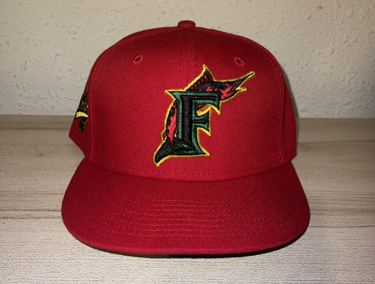New Era Florida marlins red fitted Size ONE SIZE - 1 Thumbnail