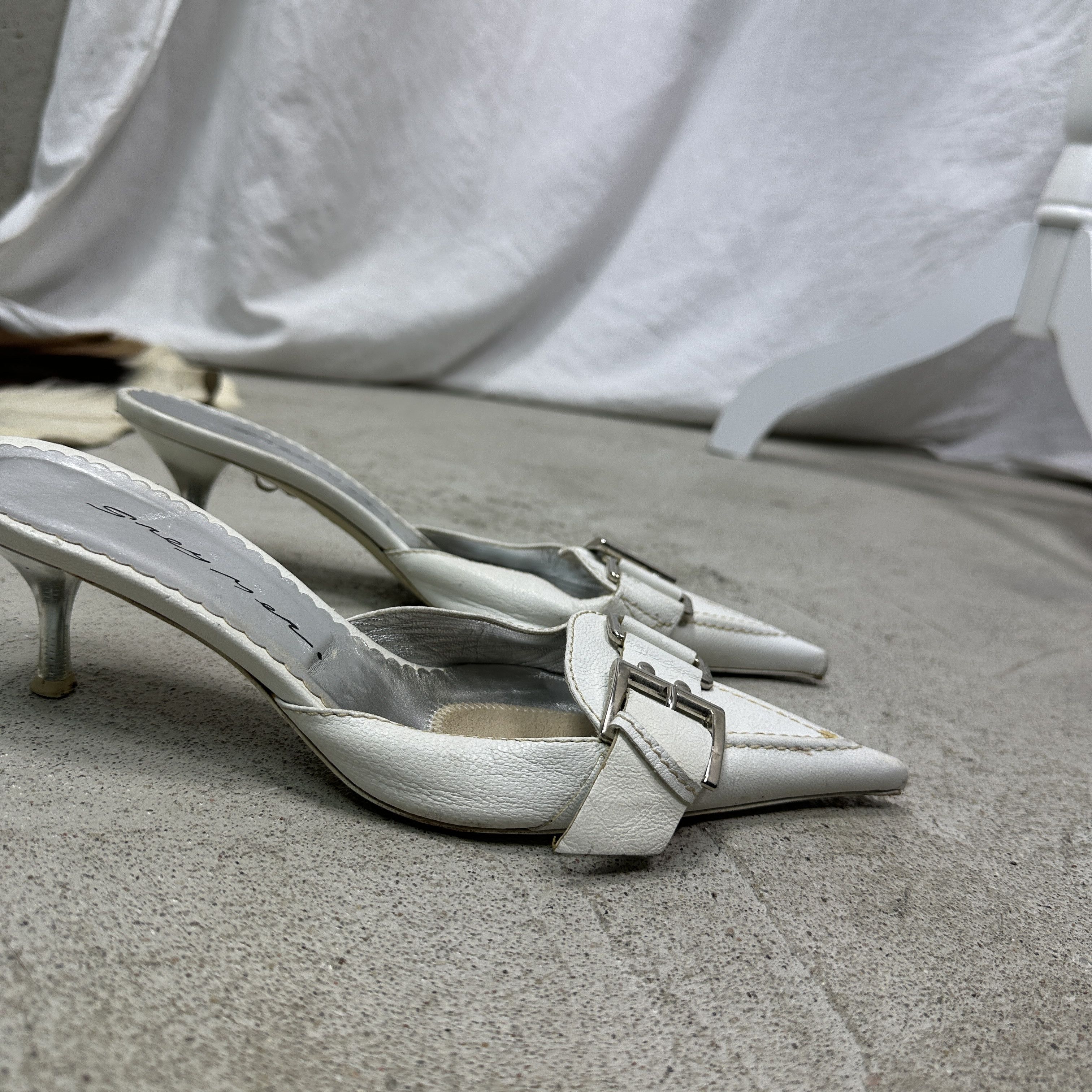 Vintage Vintage Avant Garde Kitten Heels Buckled Mules Y2K Size US 7 / IT 37 - 3 Thumbnail