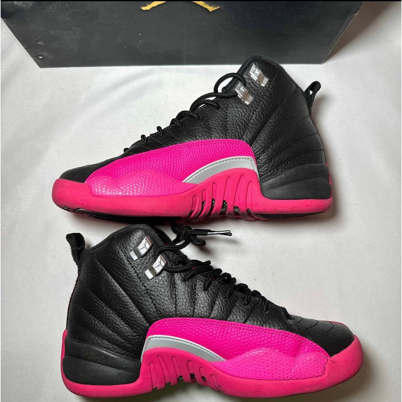 Jordan Brand × Nike Size 5 - Air Jordan 12 Retro GS Deadly Pink Men's Shoes Size US 5 / EU 37 - 3 Thumbnail