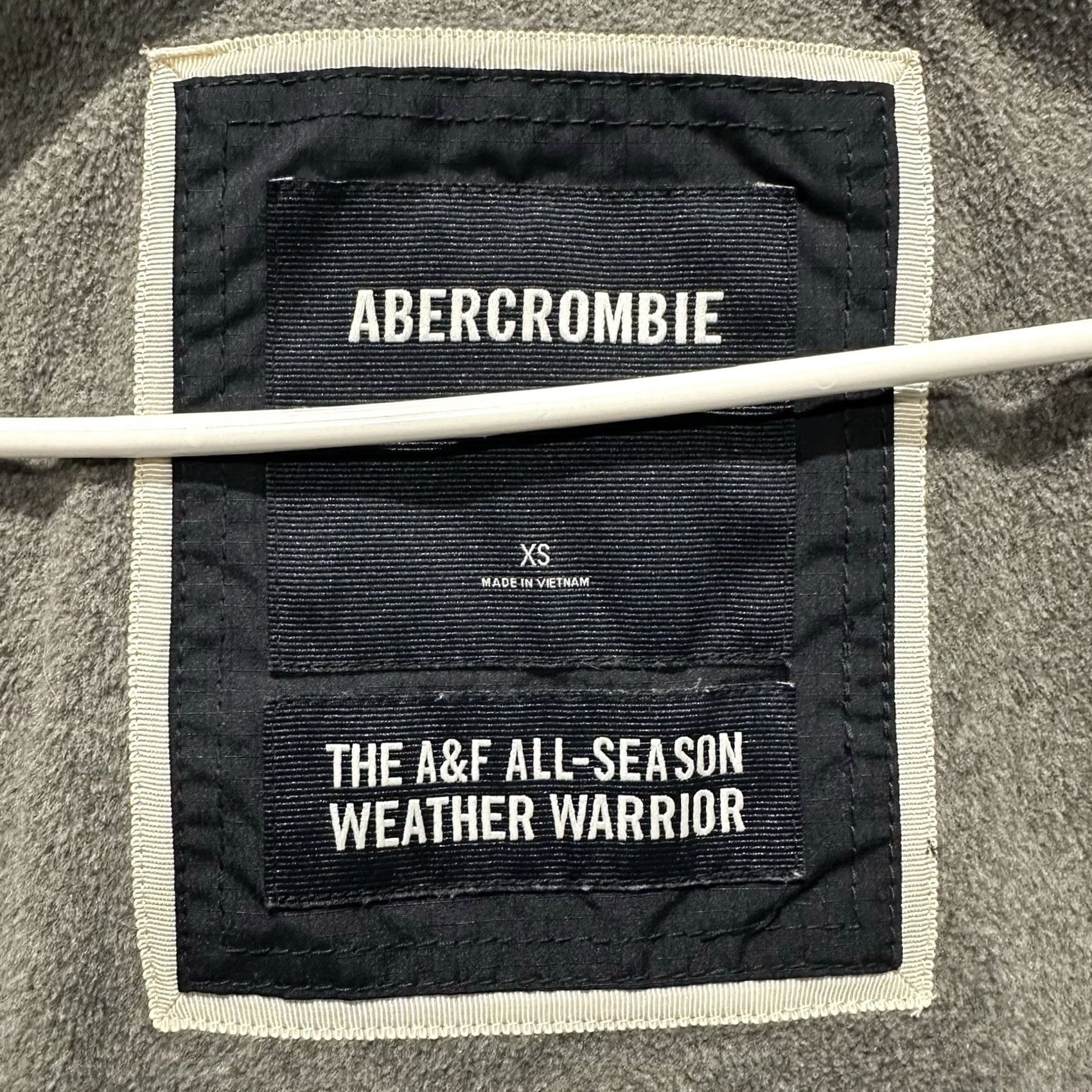 Abercrombie & Fitch Abercrombie & Fitch All‑Season Weather Warrior Jacket Womens XS Navy Blue EUC Size XS / US 0-2 / IT 36-38 - 4 Thumbnail