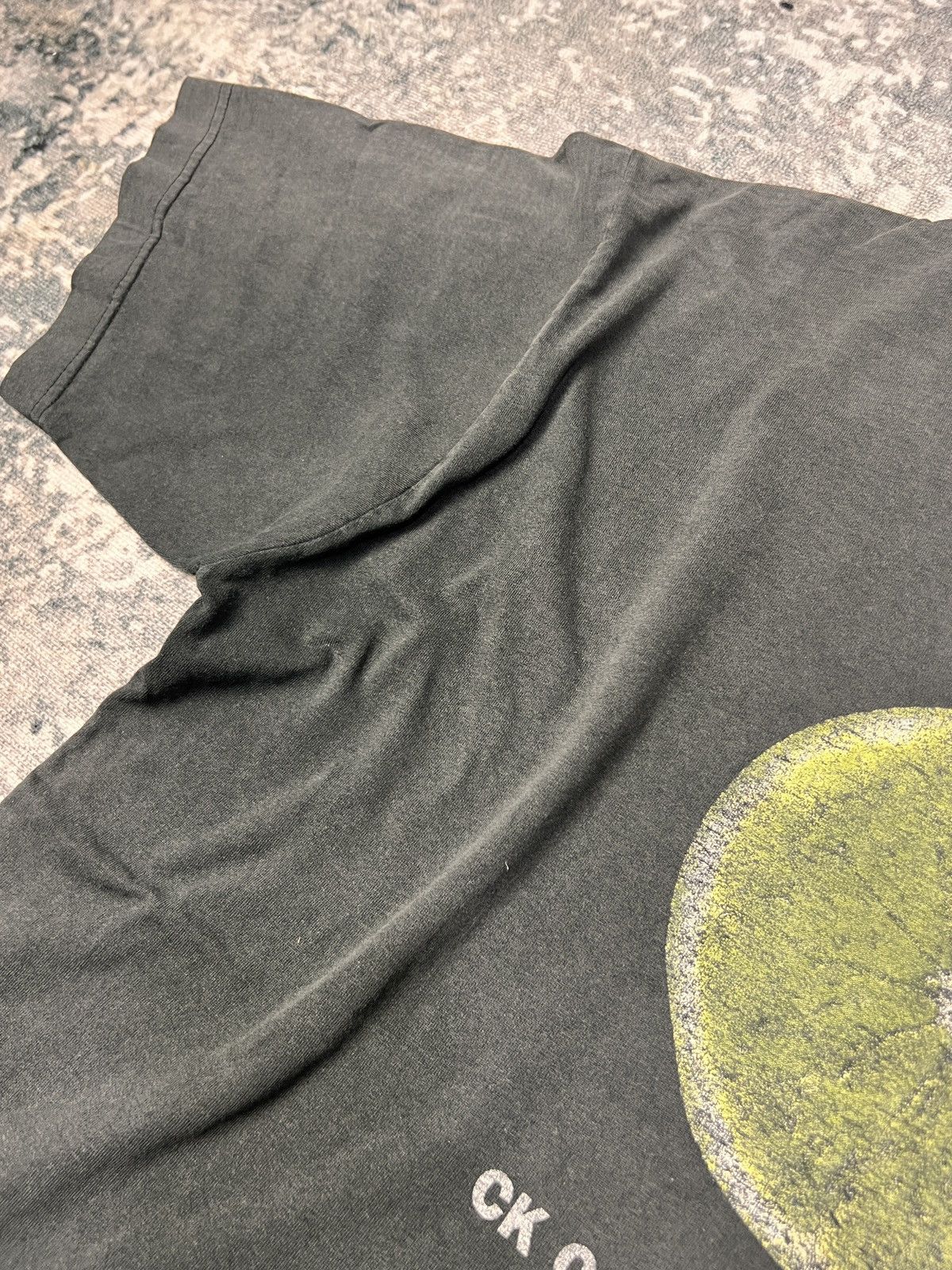 Calvin Klein 90’s Calvin Klein Lemon Cut Tshirt Size US L / EU 52-54 / 3 - 6 Thumbnail