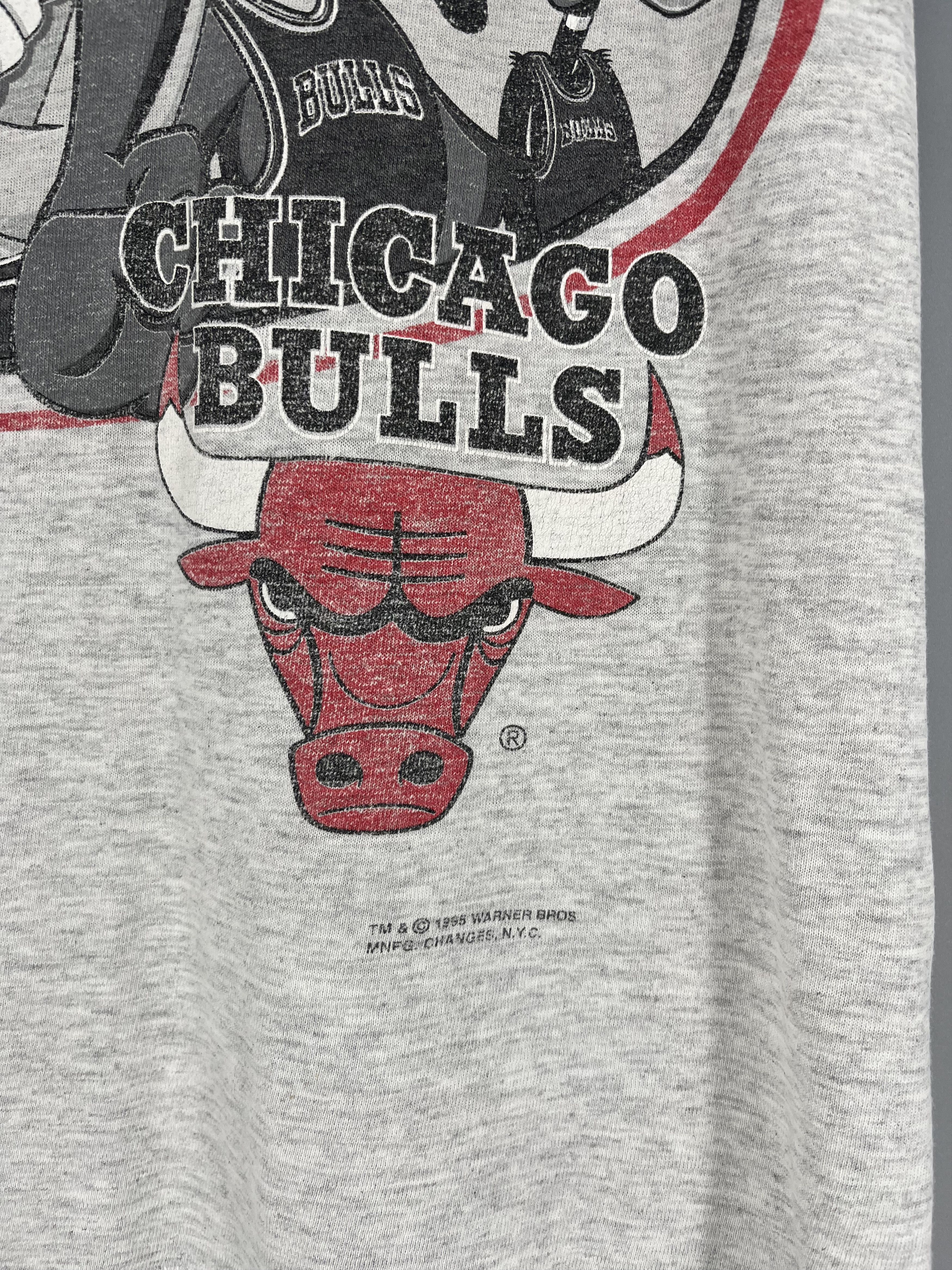 Warner Bros Vintage Looney Tunes Chicago Bull Grey Shirt 90S MADE IN USA Size US L / EU 52-54 / 3 - 8 Thumbnail