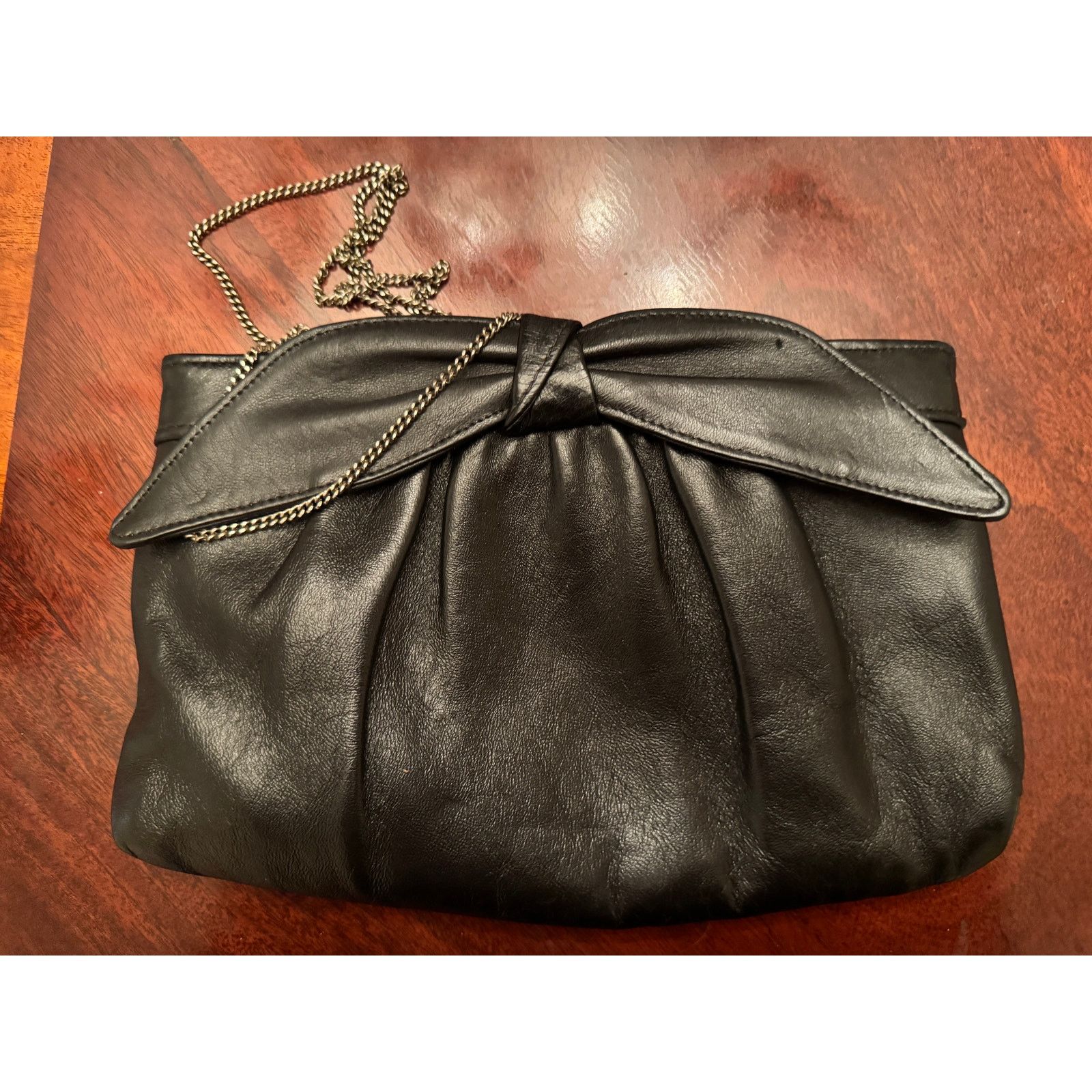 Vintage Vintage Beautiful Black Soft Leather Crossbody w/Bow Size ONE SIZE - 1 Thumbnail