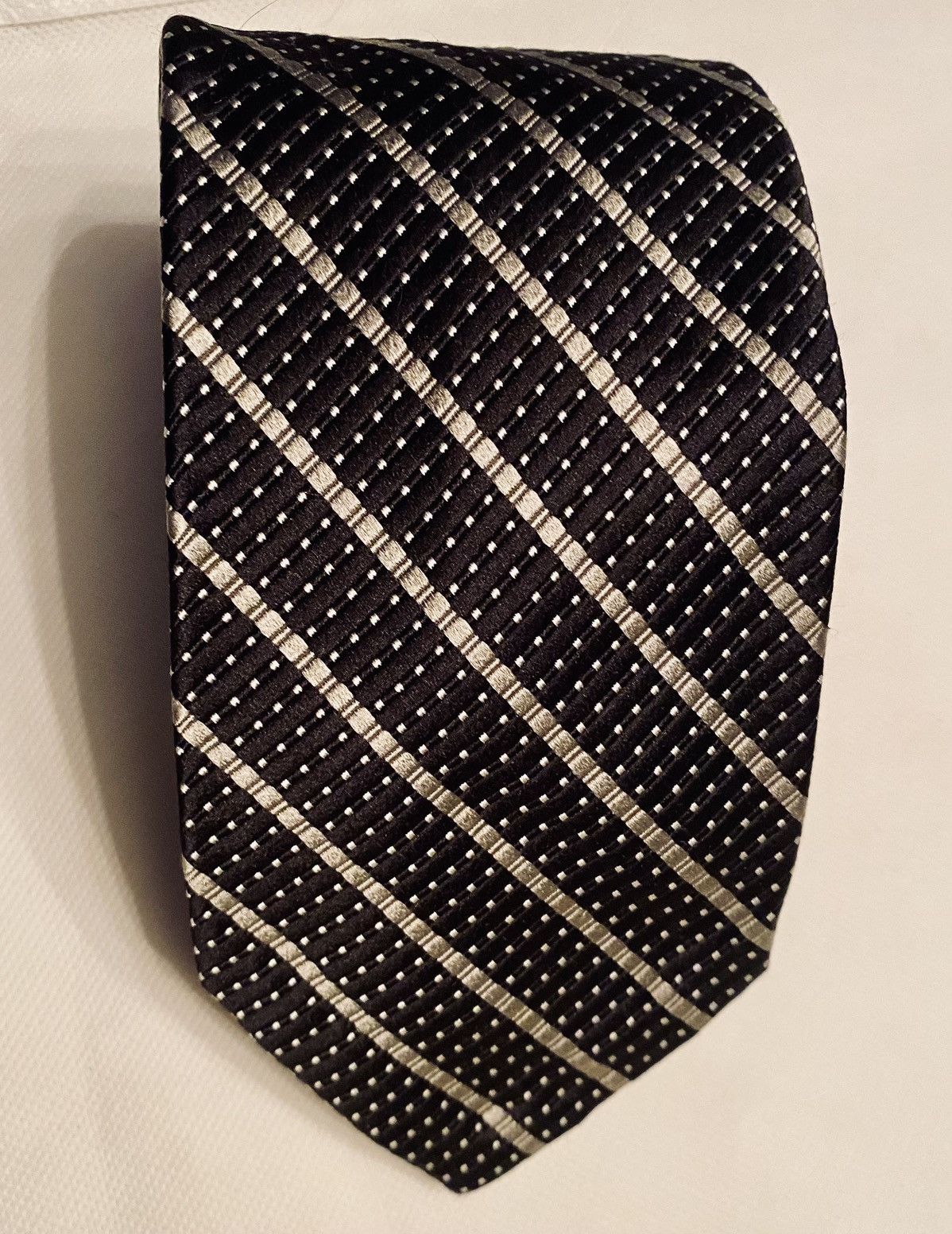 Robert Talbott Robert Talbott 🇺🇸 LE Black seven fold tie #1 of 110 NWT Size ONE SIZE - 7 Thumbnail