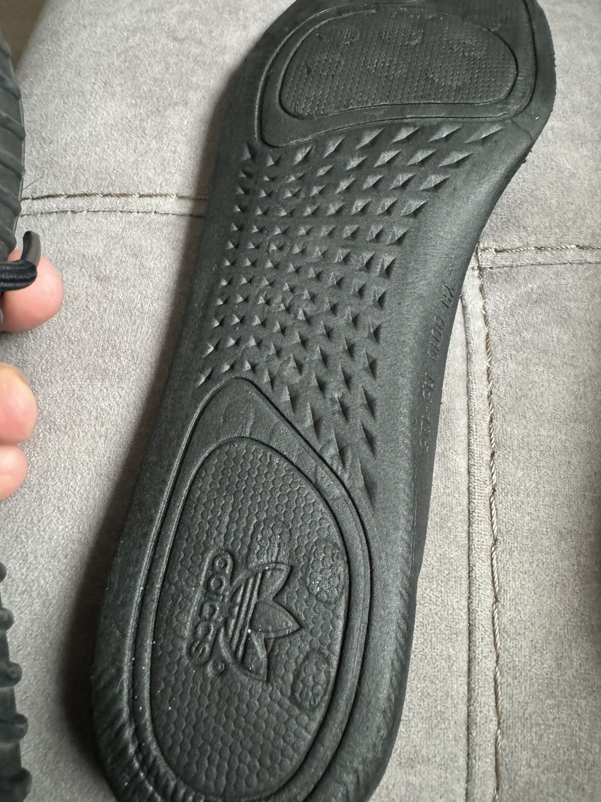 Adidas ADIDAS YEEZY BY1605 size UK12 / US12.5 study all photos well Size US 12.5 / EU 45-46 - 22 Thumbnail