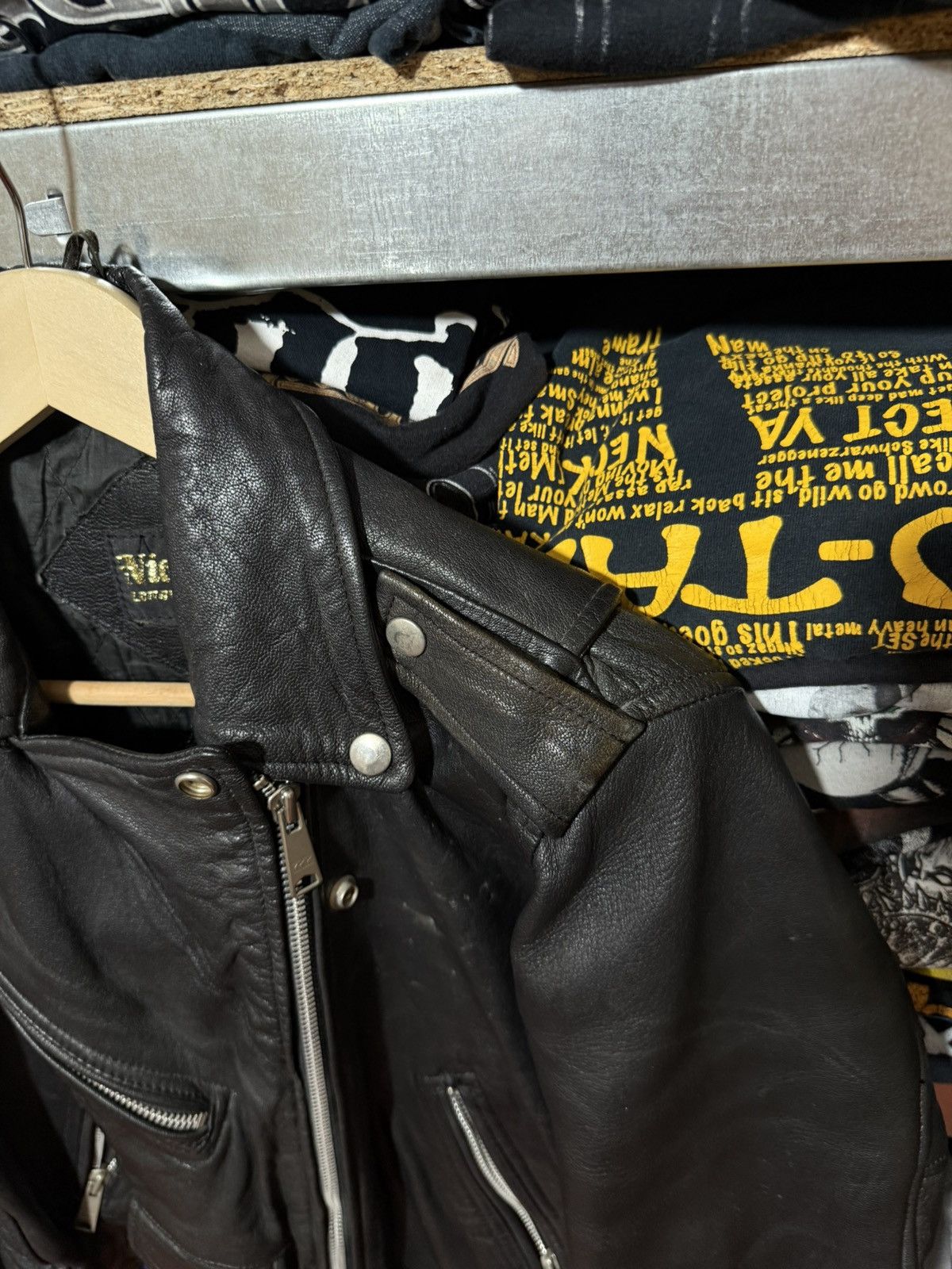 Vintage Vintage 80’s Crazy Painted Wolf Art Leather Biker Jacket Y2K Size US S / EU 44-46 / 1 - 11 Thumbnail