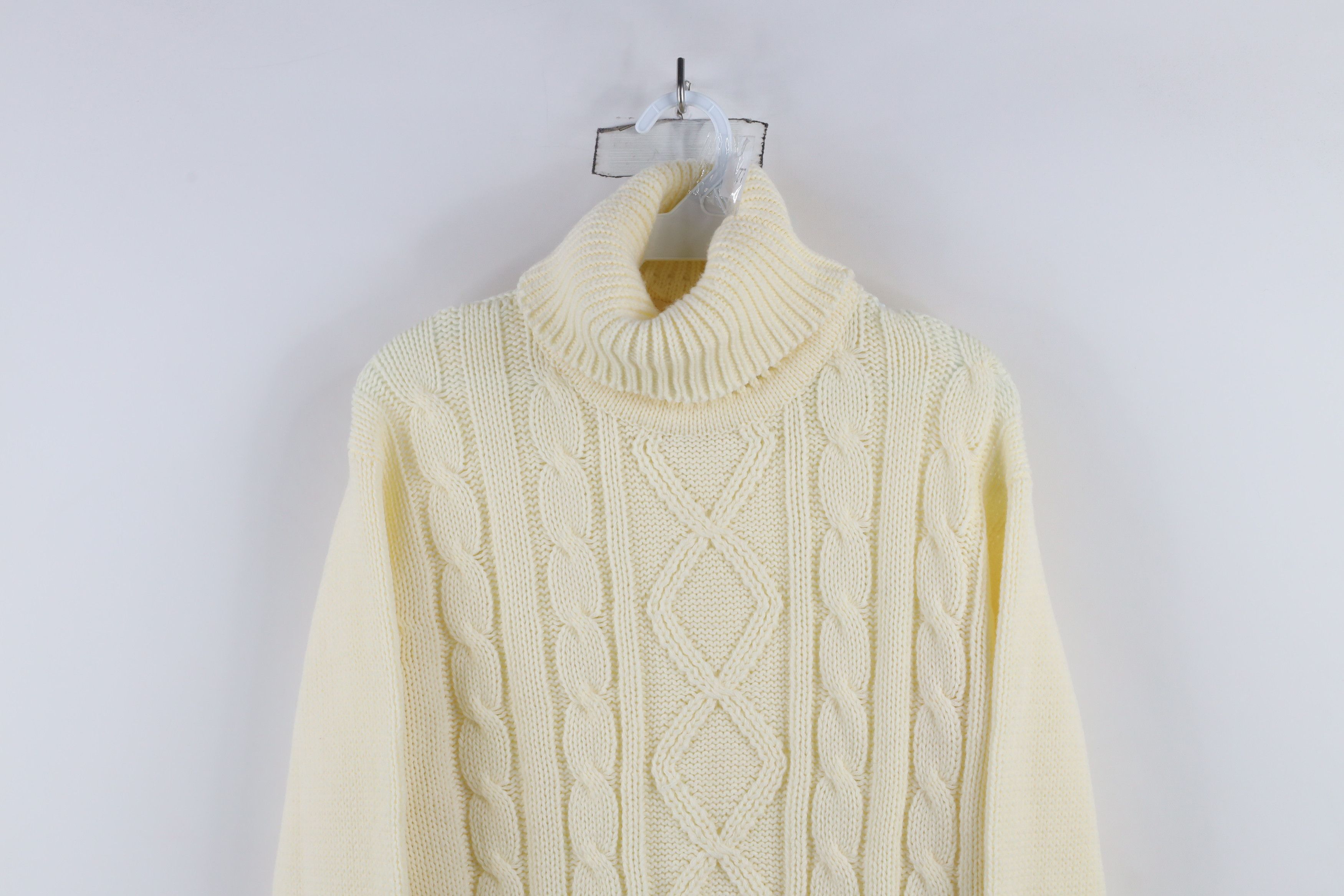Vintage Vintage 70s Streetwear Knit Fisherman Turtleneck Sweater Size US L / EU 52-54 / 3 - 2 Thumbnail