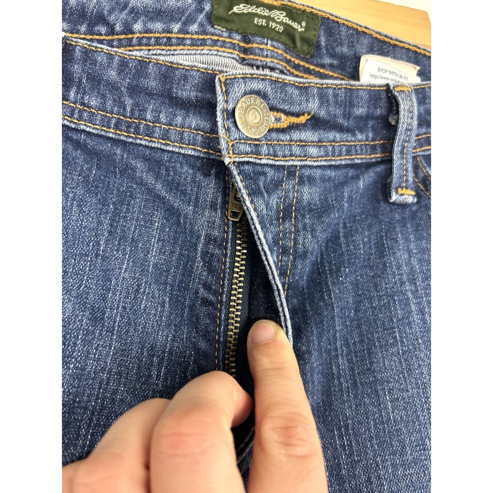 Eddie Bauer Eddie Bauer Womens Size 10 Regular Shaped Bootcut Dark Jeans 32x28.5 Size 24" / US 00 / IT 34 - 6 Thumbnail