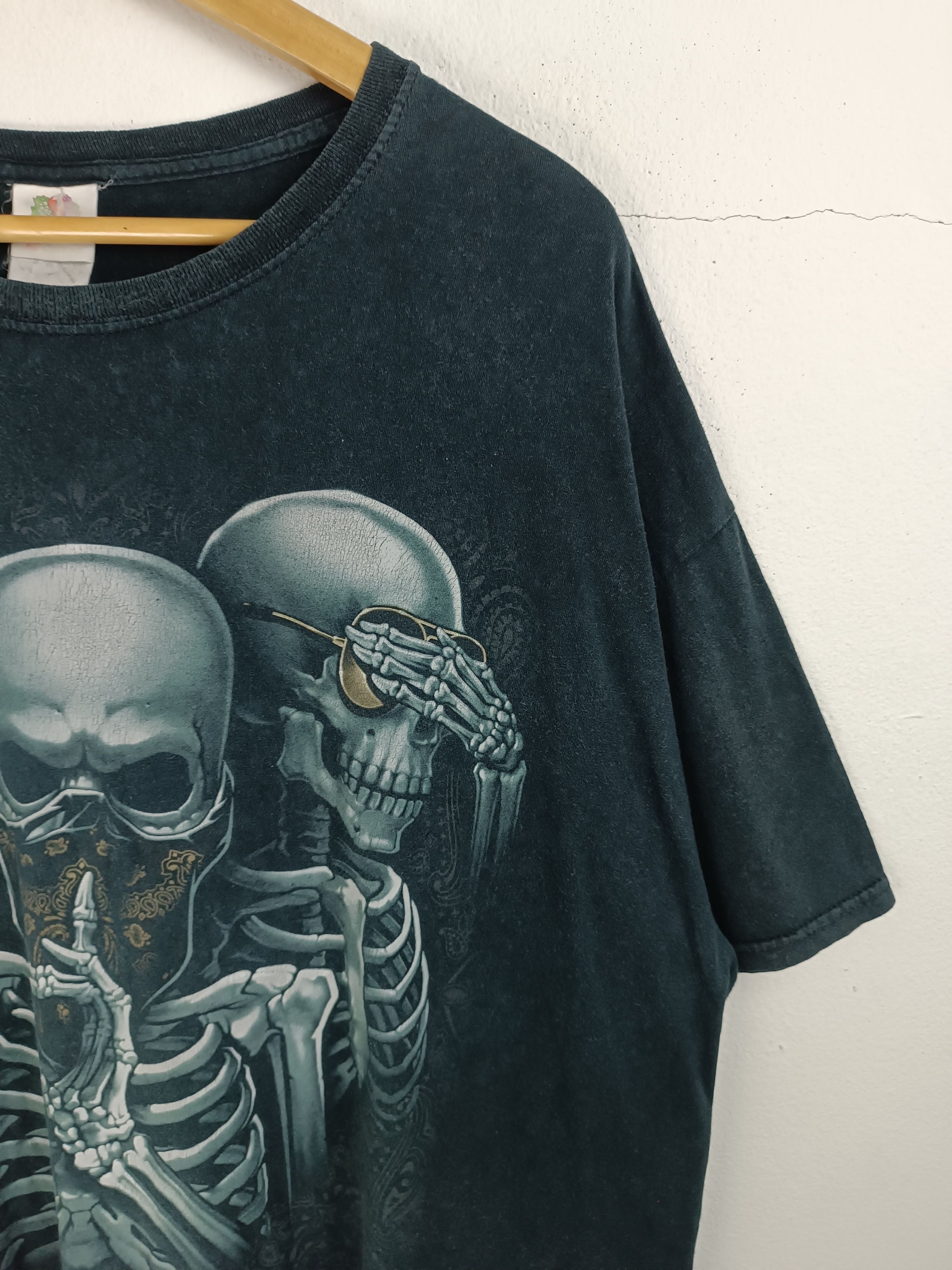 Vintage VINTAGE Y2K SEE NO EVIL SPEAK NO EVIL SKULL TEE VERY RARE Size US XL / EU 56 / 4 - 6 Thumbnail