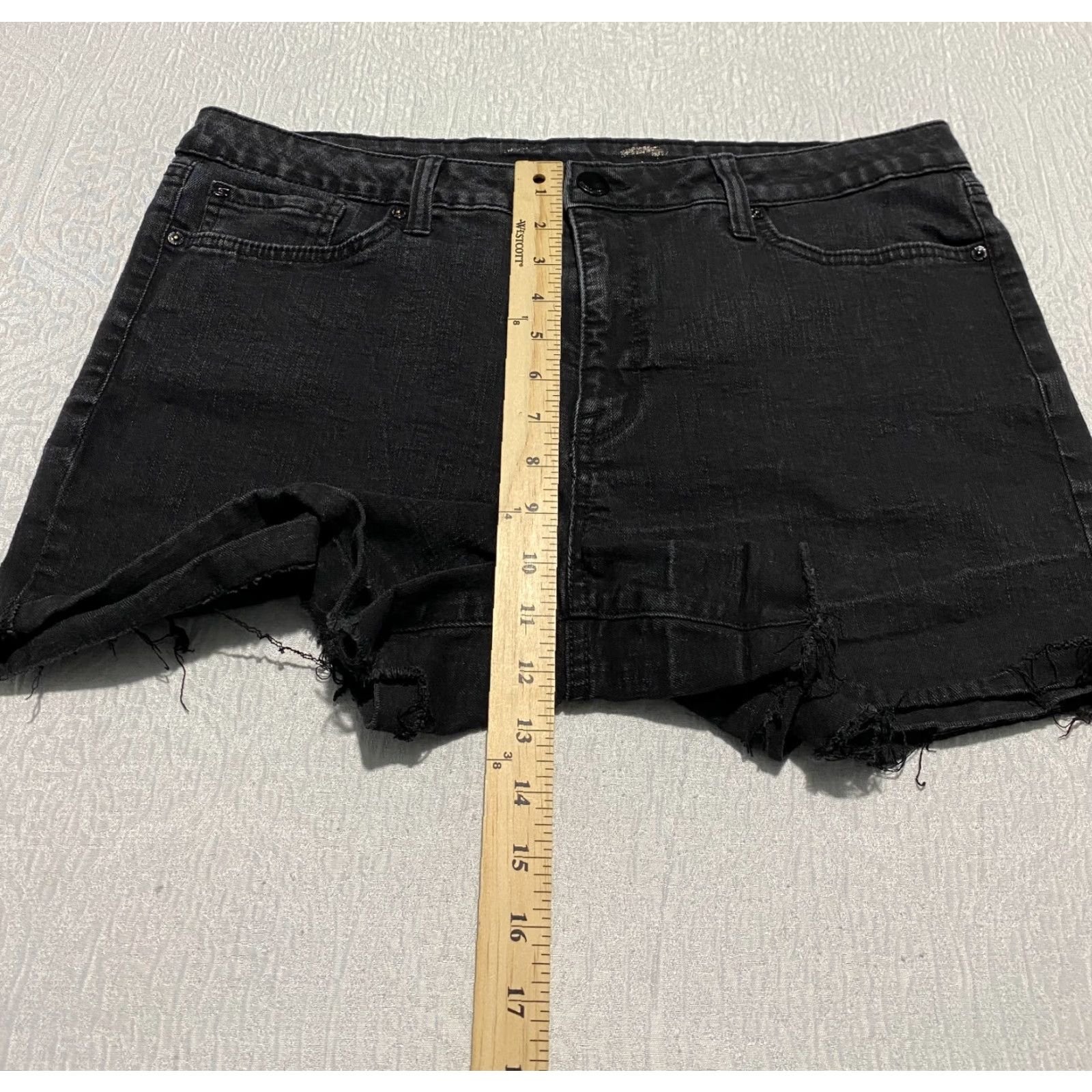 Vintage Seven7 Seven 7 Weekend Shorts Denim Cut-Off Black Women's Size 16, Jeans, Regular Waist 36 in, Zip Closure, Women, Style: Cut-Off Size 25" / US 0 / IT 36 - 4 Thumbnail