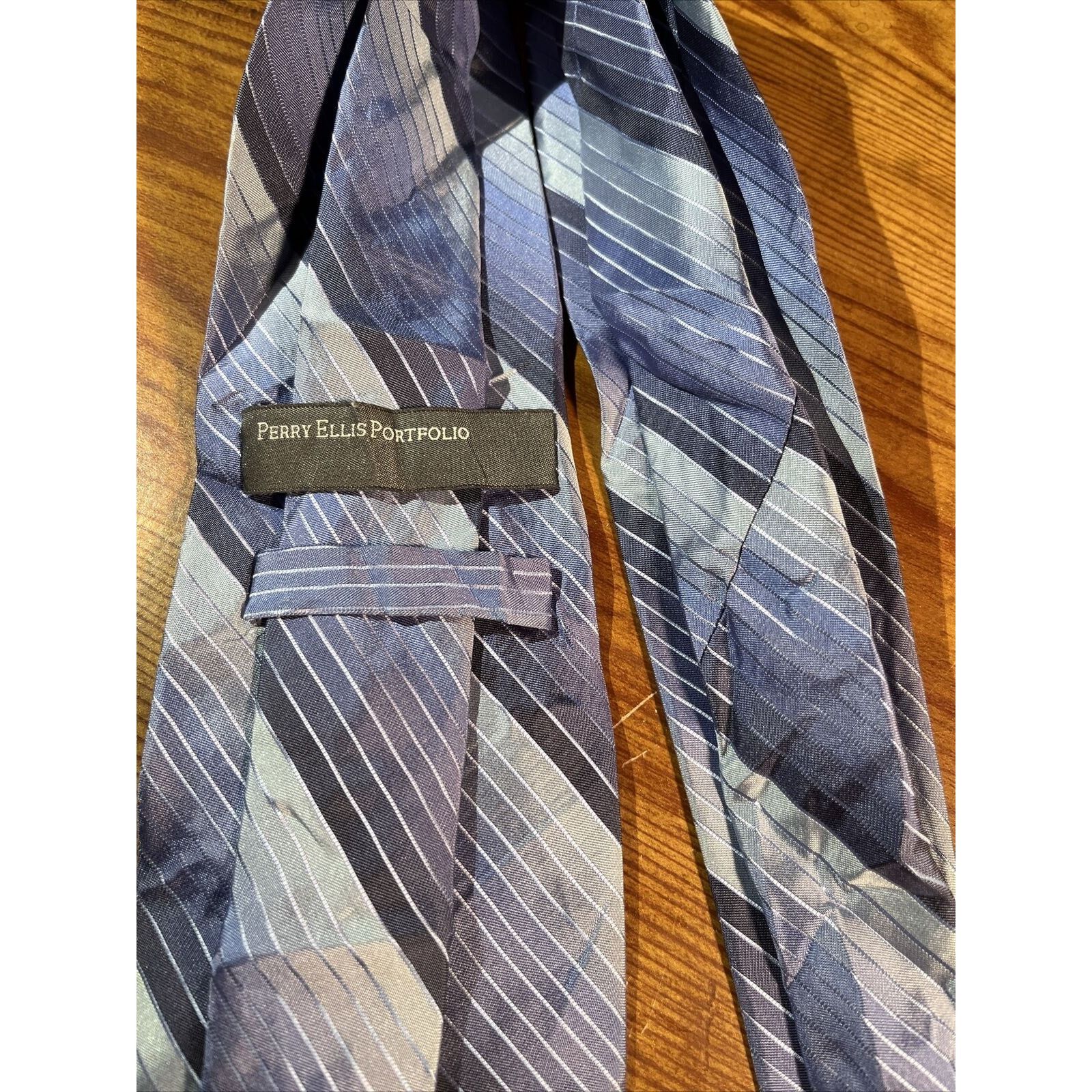 Perry Ellis Perry Ellis Portfolio Mens Blue Silver Silk Designer Necktie Size ONE SIZE - 5 Thumbnail
