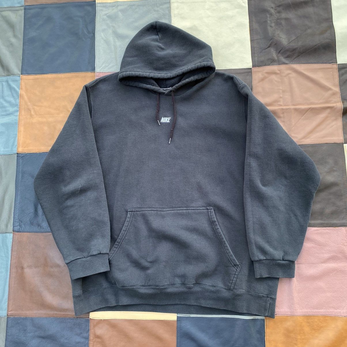 Nike Vintage Black 00’s Nike Center Spellout Hoodie Size US XL / EU 56 / 4 - 1 Thumbnail