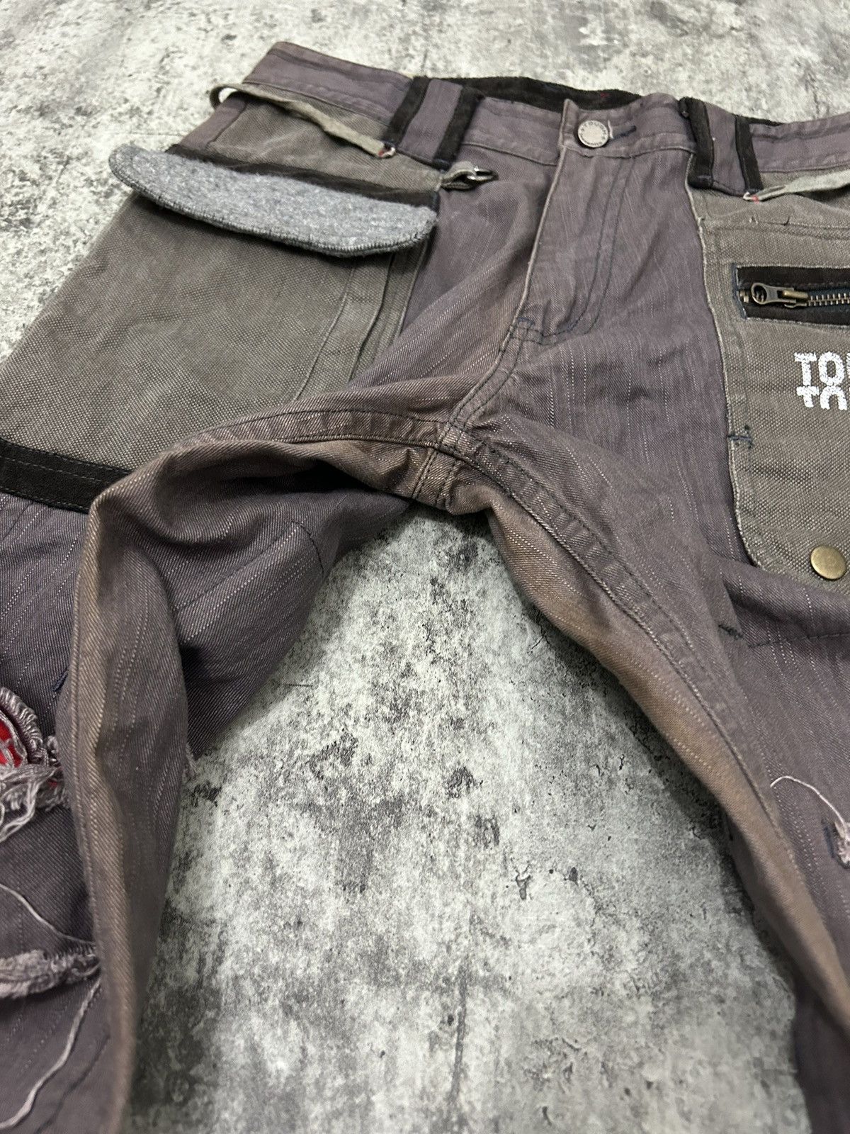 Hysteric Glamour Tough Jeans Smith Faded Distressed Pants Size US 31 - 12 Thumbnail