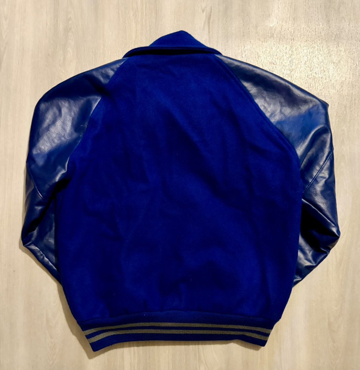 Vintage Vintage Y2K Varsity Letterman Bomber “W” Band Patch Sz S Size US S / EU 44-46 / 1 - 2 Thumbnail