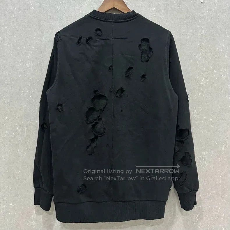 Givenchy Givenchy Black Distressed Round Neck Sweatshirt . Size US XS / EU 42 / 0 - 2 Thumbnail