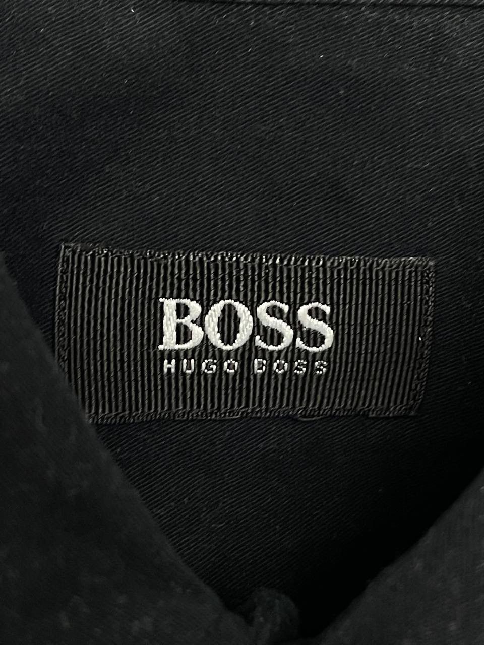Hugo Boss Hugo Boss Luxury shirt logo Size US L / EU 52-54 / 3 - 6 Thumbnail