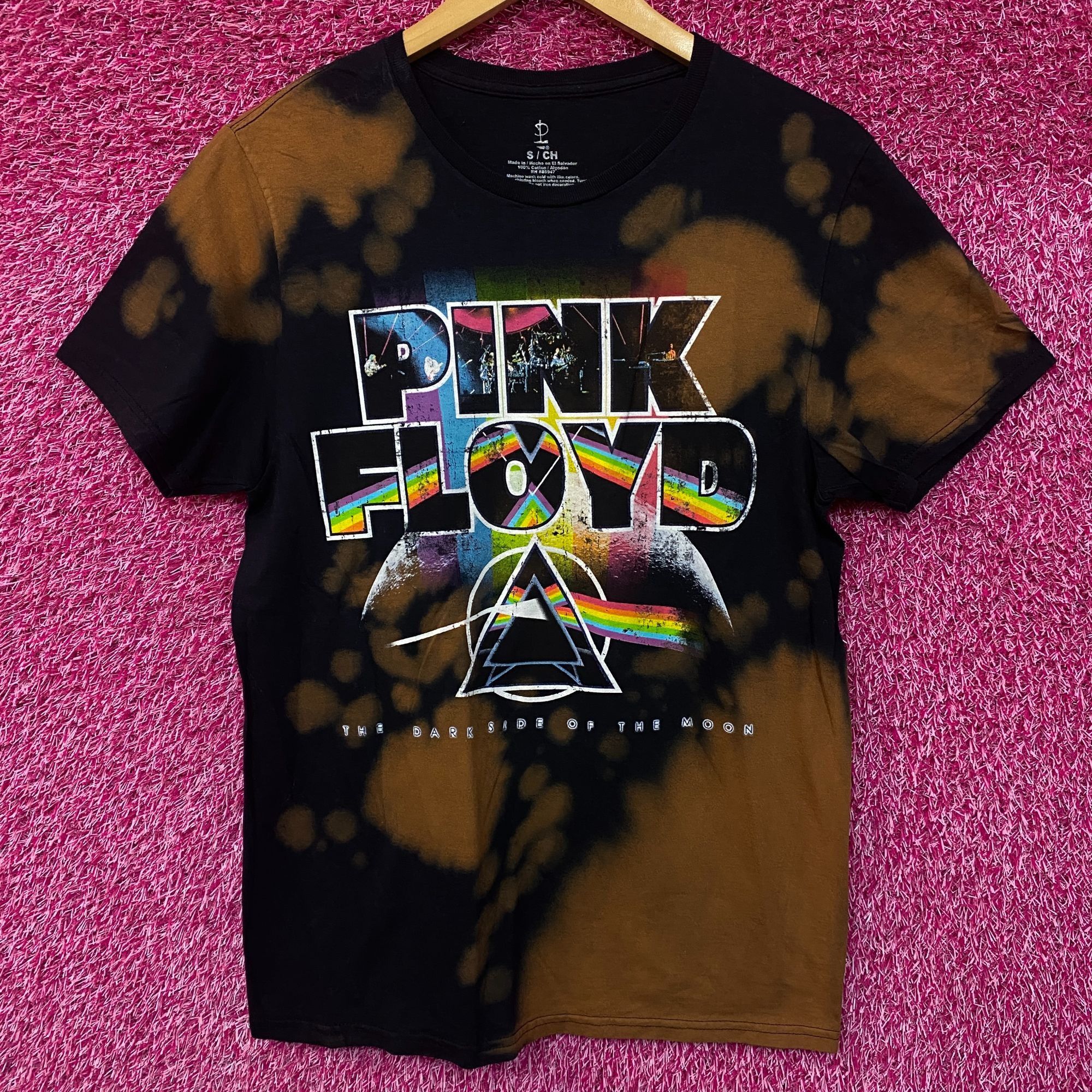 Pink Floyd Pink Floyd the Dark Side of the Moon Bleach Dye Rock Tshirt Size US S / EU 44-46 / 1 - 1 Thumbnail