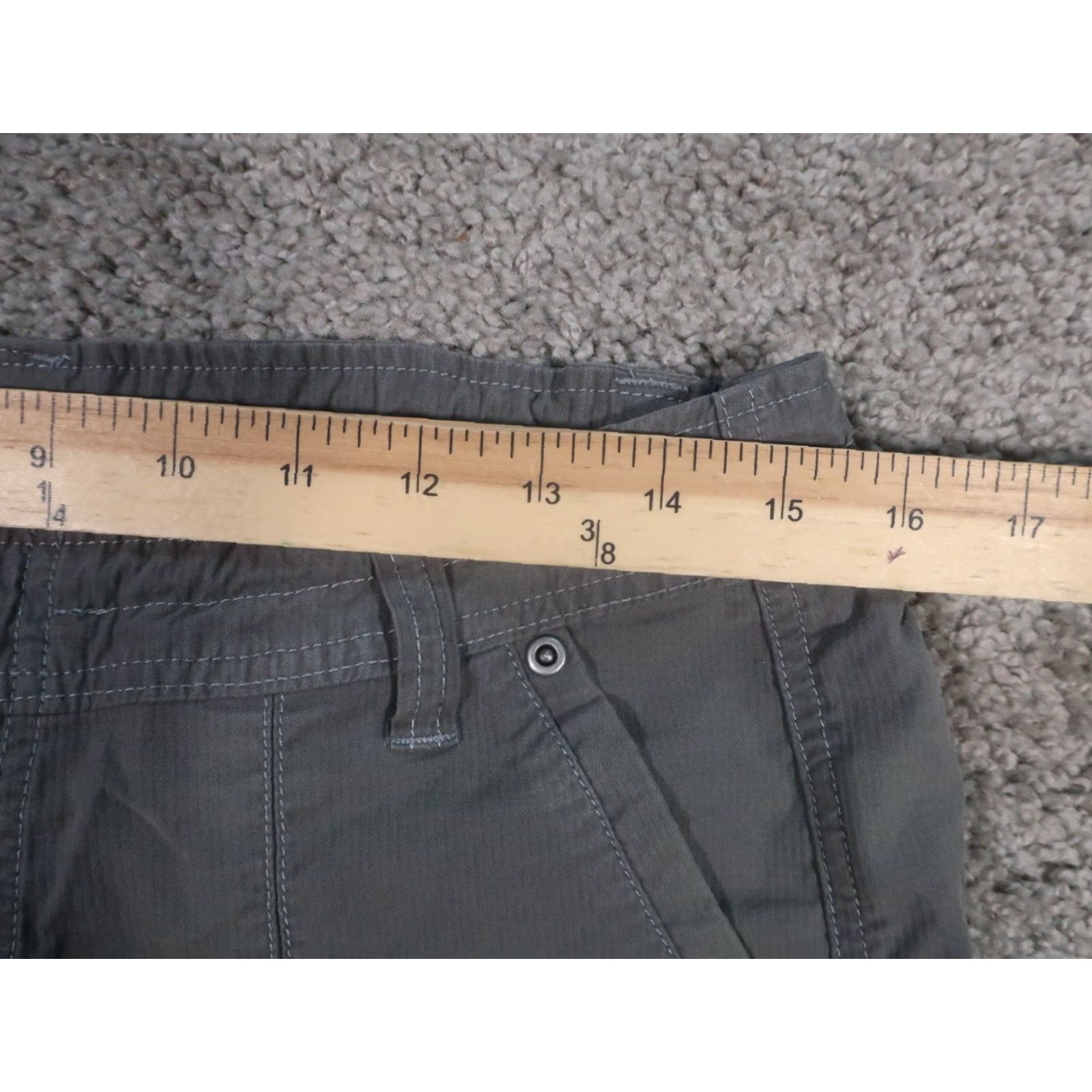 Vintage Kuhl Pants Womens 10 Gray Beige Cotton Blend Performance Stretch Pockets Cargo Drawstring 32x30 Regular Flat Front Zip 9-11 Inseam 30" Size 32" / US 10 / IT 46 - 7 Thumbnail