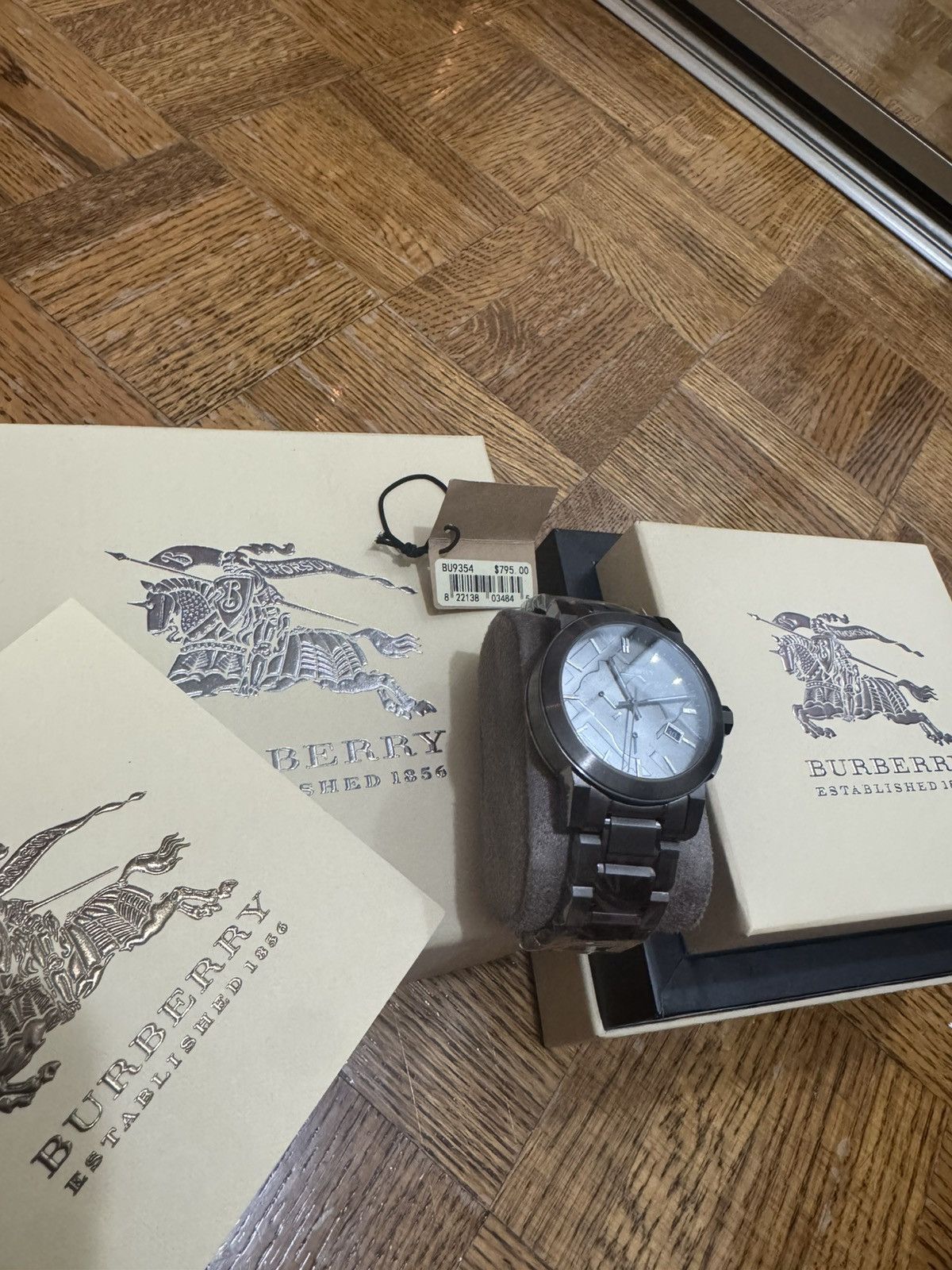 Burberry Brand New Burberry Size 42 - 8 Thumbnail