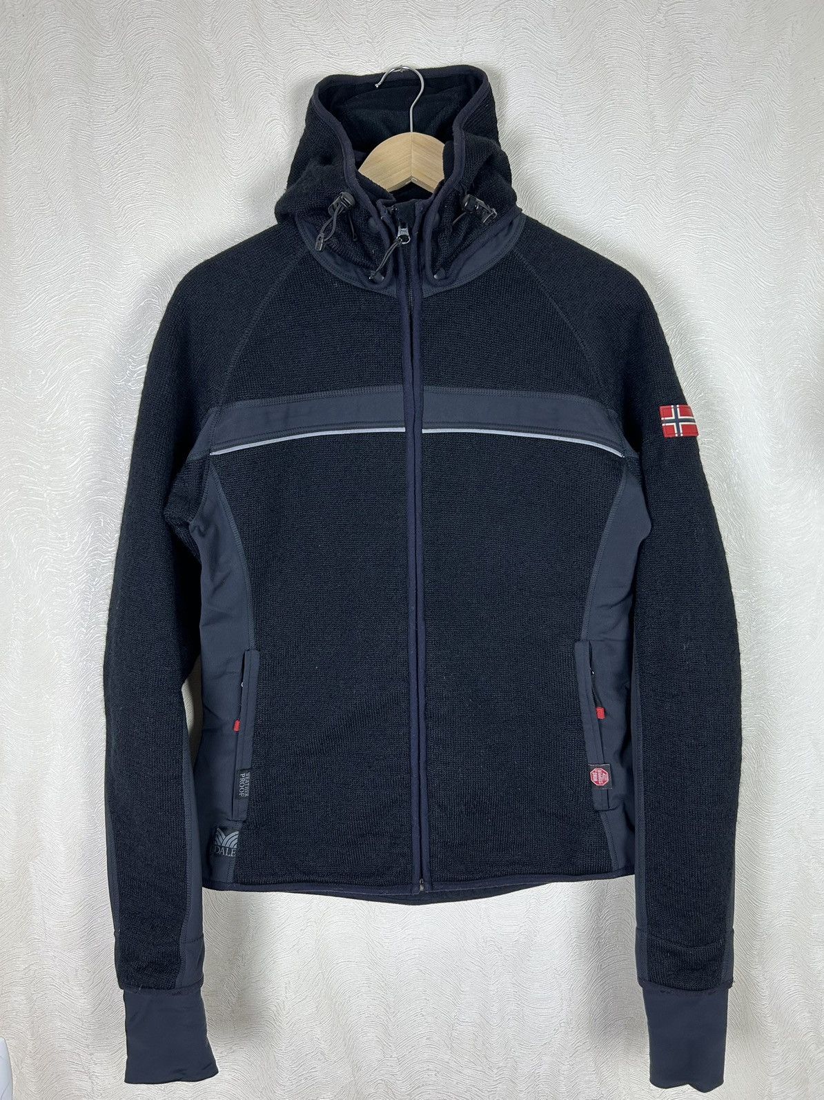 Dale Of Norway Dale of Norway Dalekvam Wool Zip Winter Jacket Sz Large Size L / US 10 / IT 46 - 1 Thumbnail