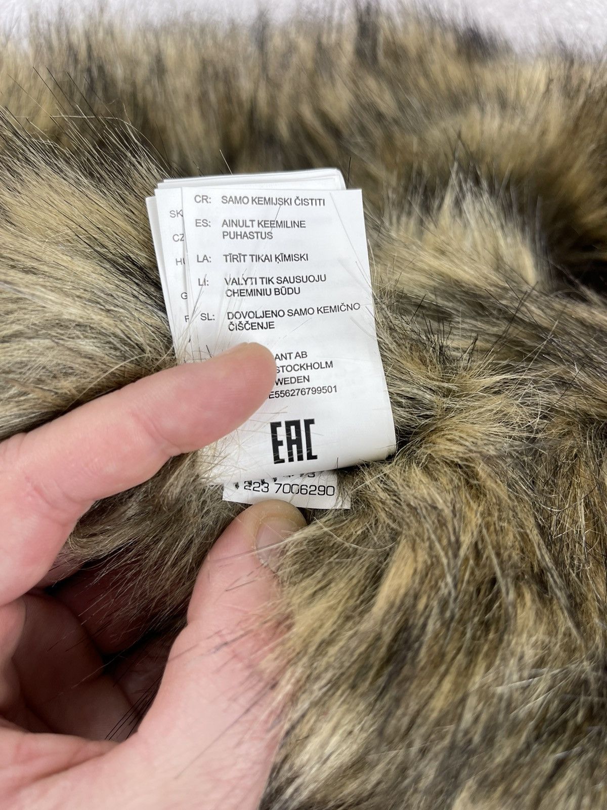 Gant × Wrangler Wrangler x Gant Faux Fur Denim Jacket Men’s Size S Size US S / EU 44-46 / 1 - 13 Thumbnail