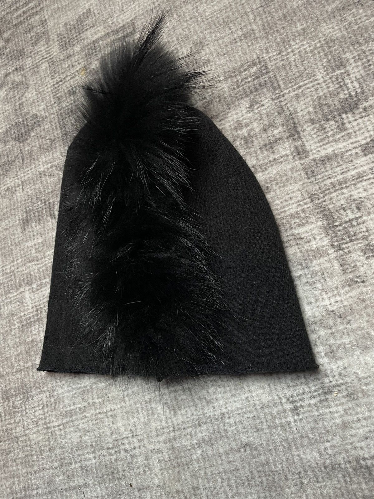 L.G.B. NEYMAR Regent fur knit beanie