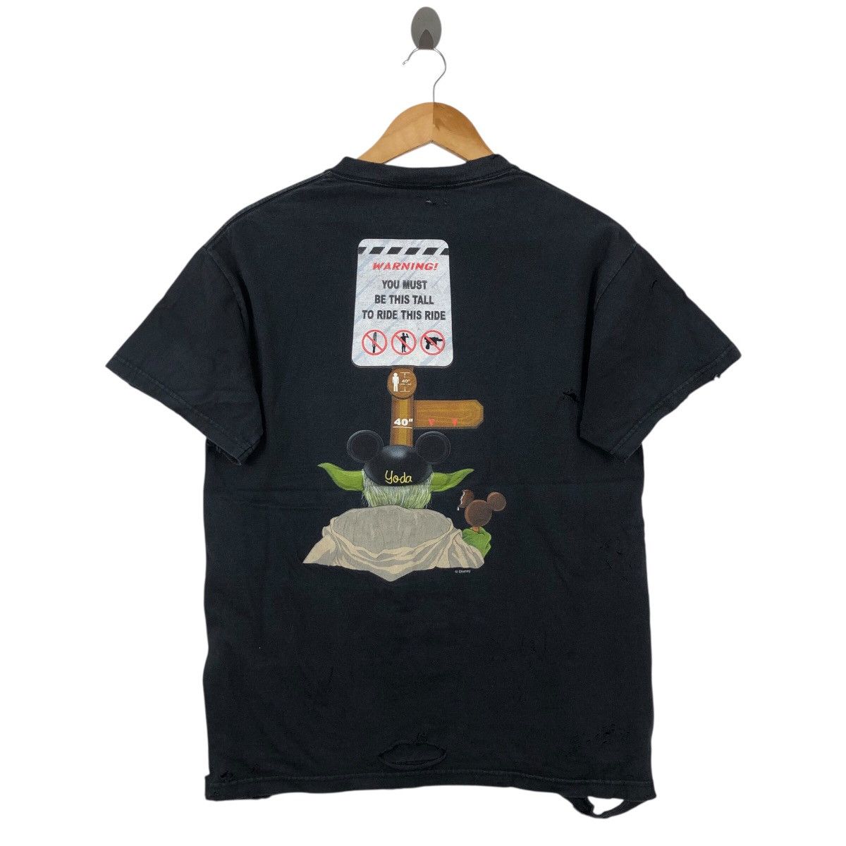 Disney Trashed! 00s Star Wars Yoda Disney Ride Lucas Films TShirt Size US M / EU 48-50 / 2 - 5 Thumbnail