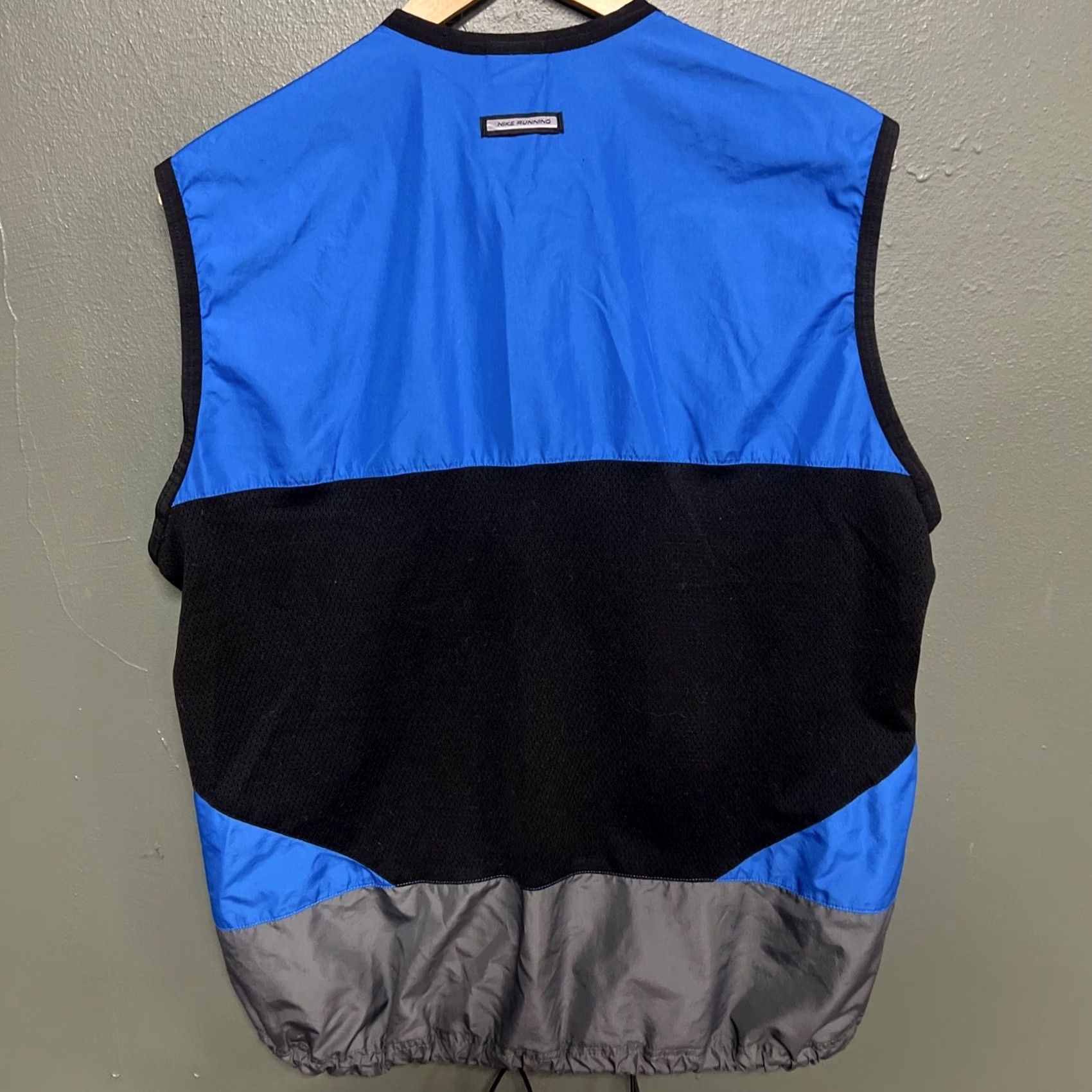 Nike VINTAGE Nike Nylon Vest Blue Black XL UNISEX Vest Woman XL Blue Windbreaker Mens Womens Size XL / US 12-14 / IT 48-50 - 4 Thumbnail