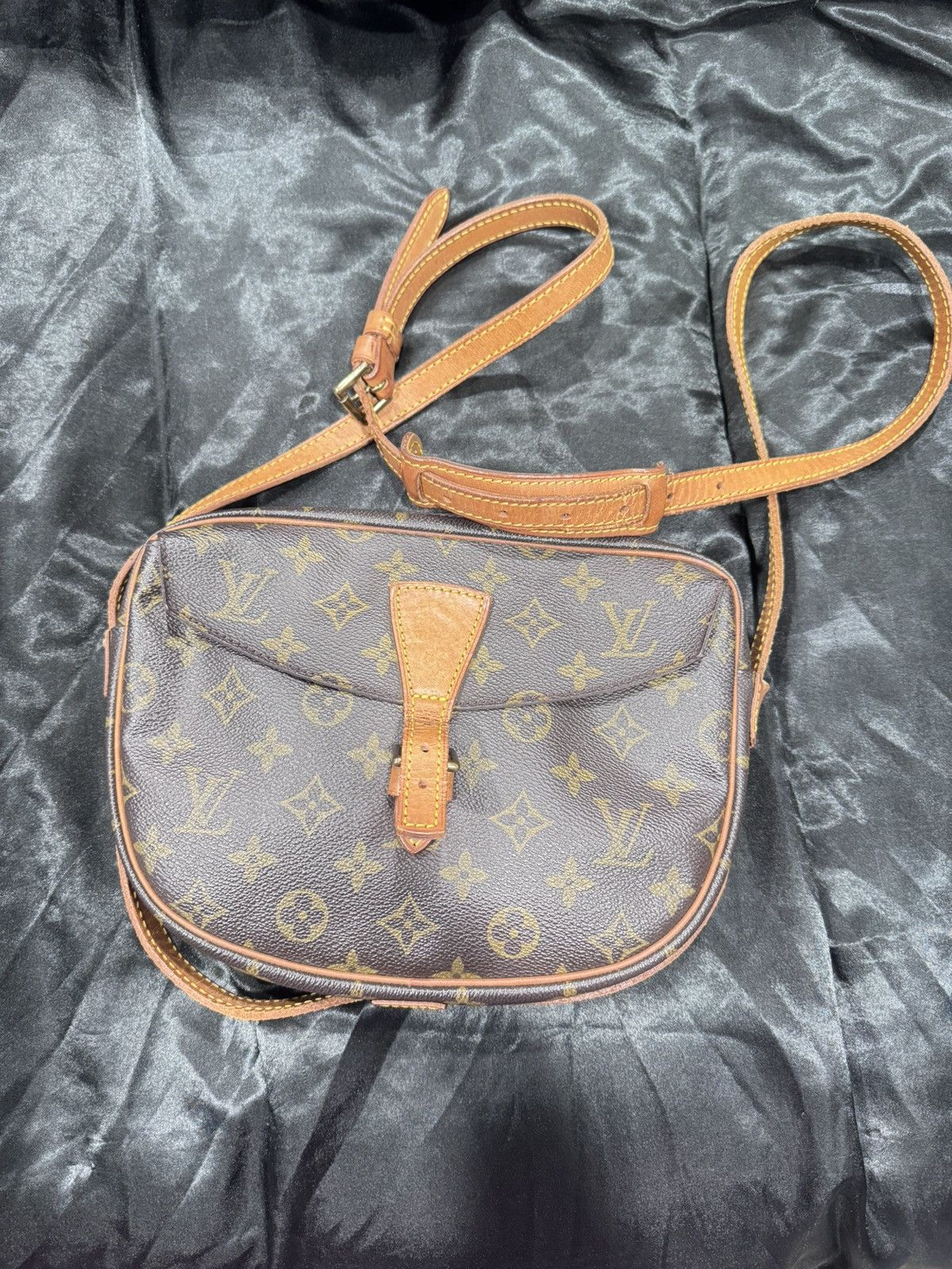 Louis Vuitton Vintage Louis Vuitton Jeune Fille Shoulder Bag Brown Leather Size ONE SIZE - 1 Thumbnail
