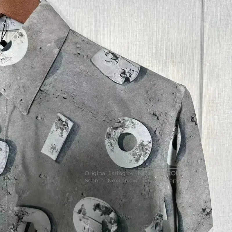 Dior Dior Men's Gray Printed Shirt . Size US S / EU 44-46 / 1 - 3 Thumbnail