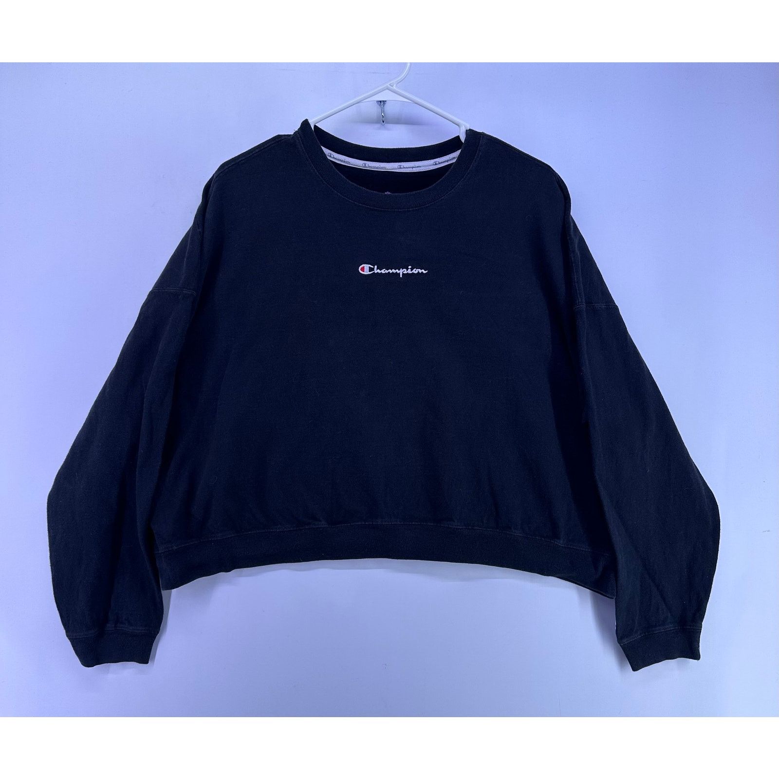 Champion Vintage Champion Crewneck Centered Logo Size Medium Size M / US 6-8 / IT 42-44 - 1 Thumbnail
