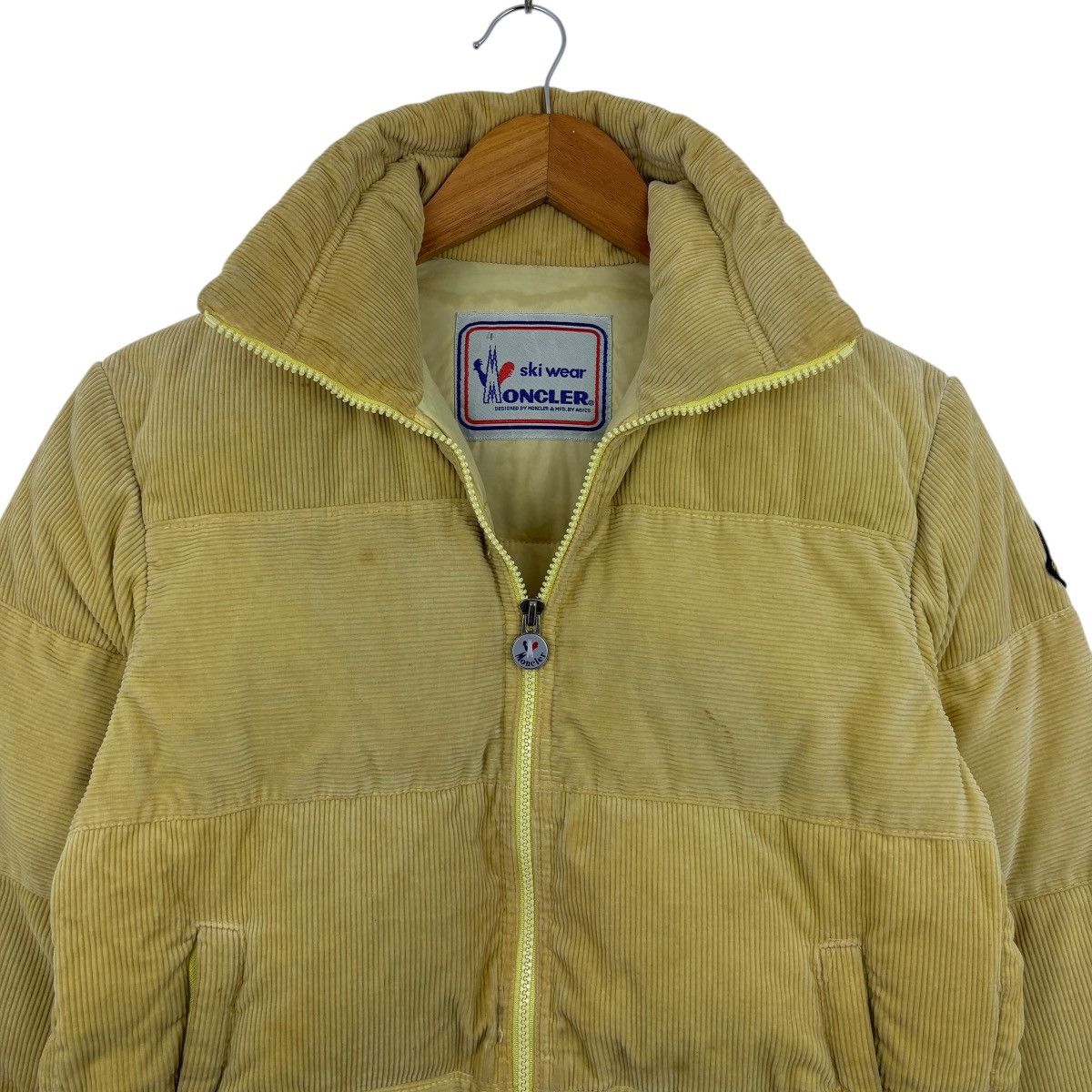 Moncler Moncler Corduroy Down Jacket Size US S / EU 44-46 / 1 - 3 Thumbnail