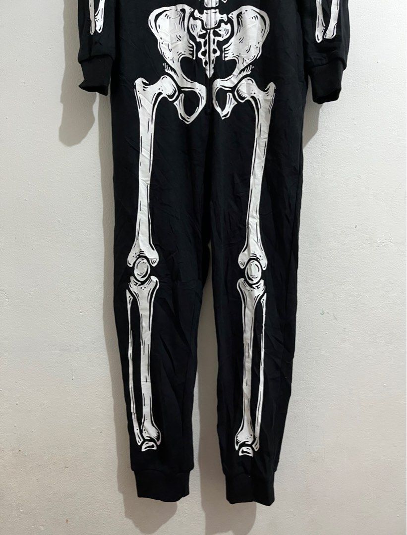 Beauty Beast h&m skull print jump suit Size US M / EU 48-50 / 2 - 4 Thumbnail